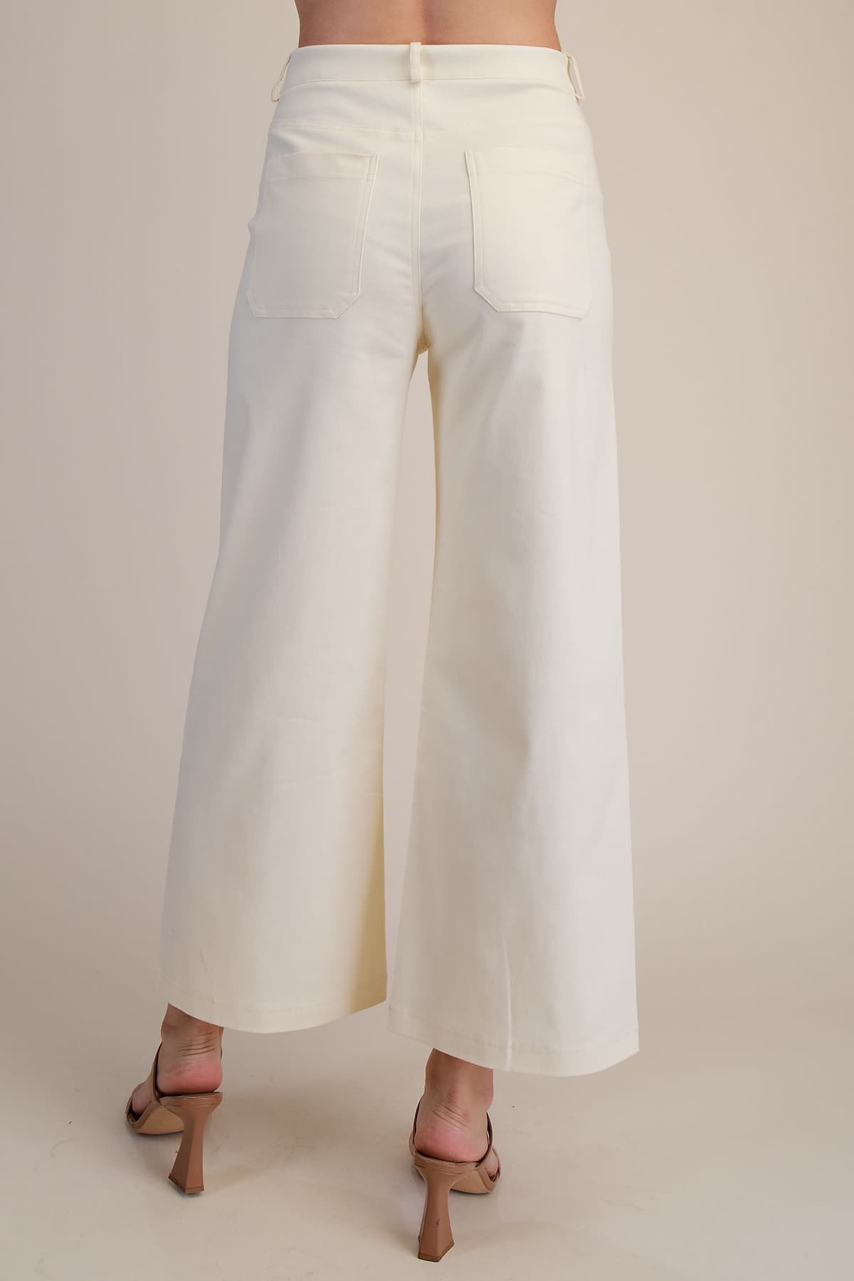GP9642 - IVORY