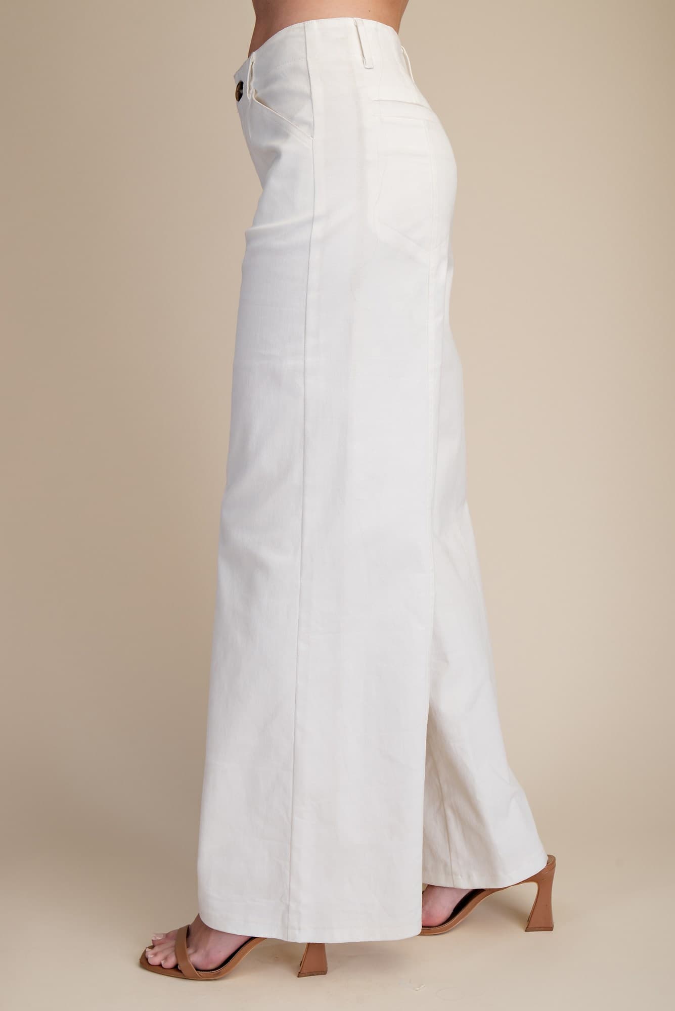 GP9562 - WHITE