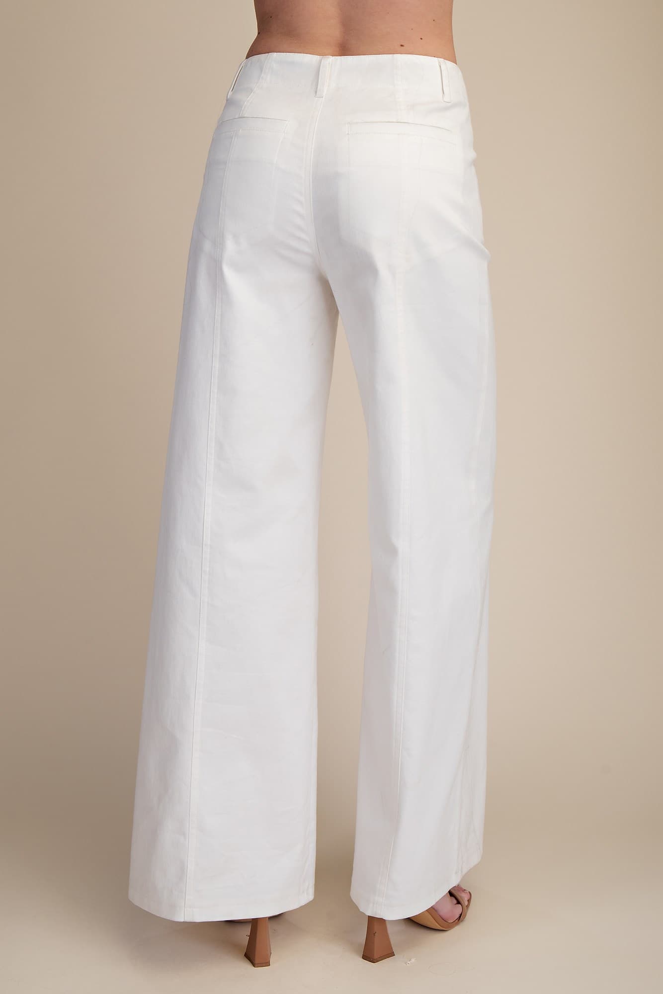 GP9562 - WHITE