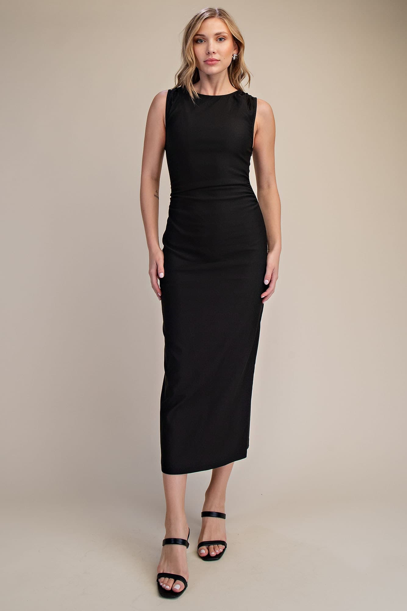 GD8748 - BLACK