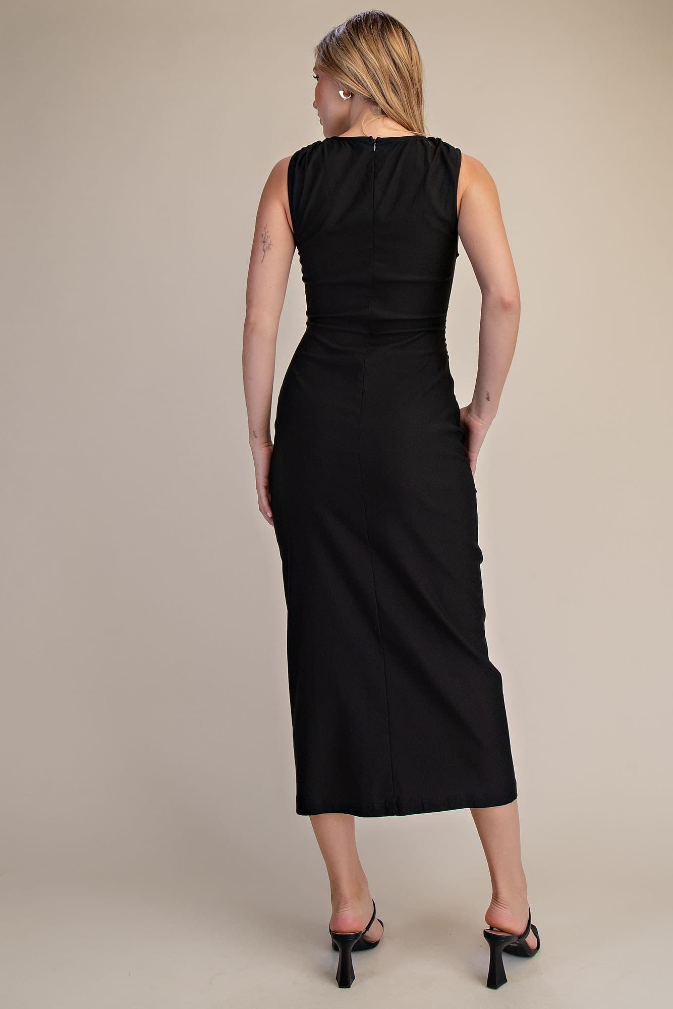 GD8748 - BLACK