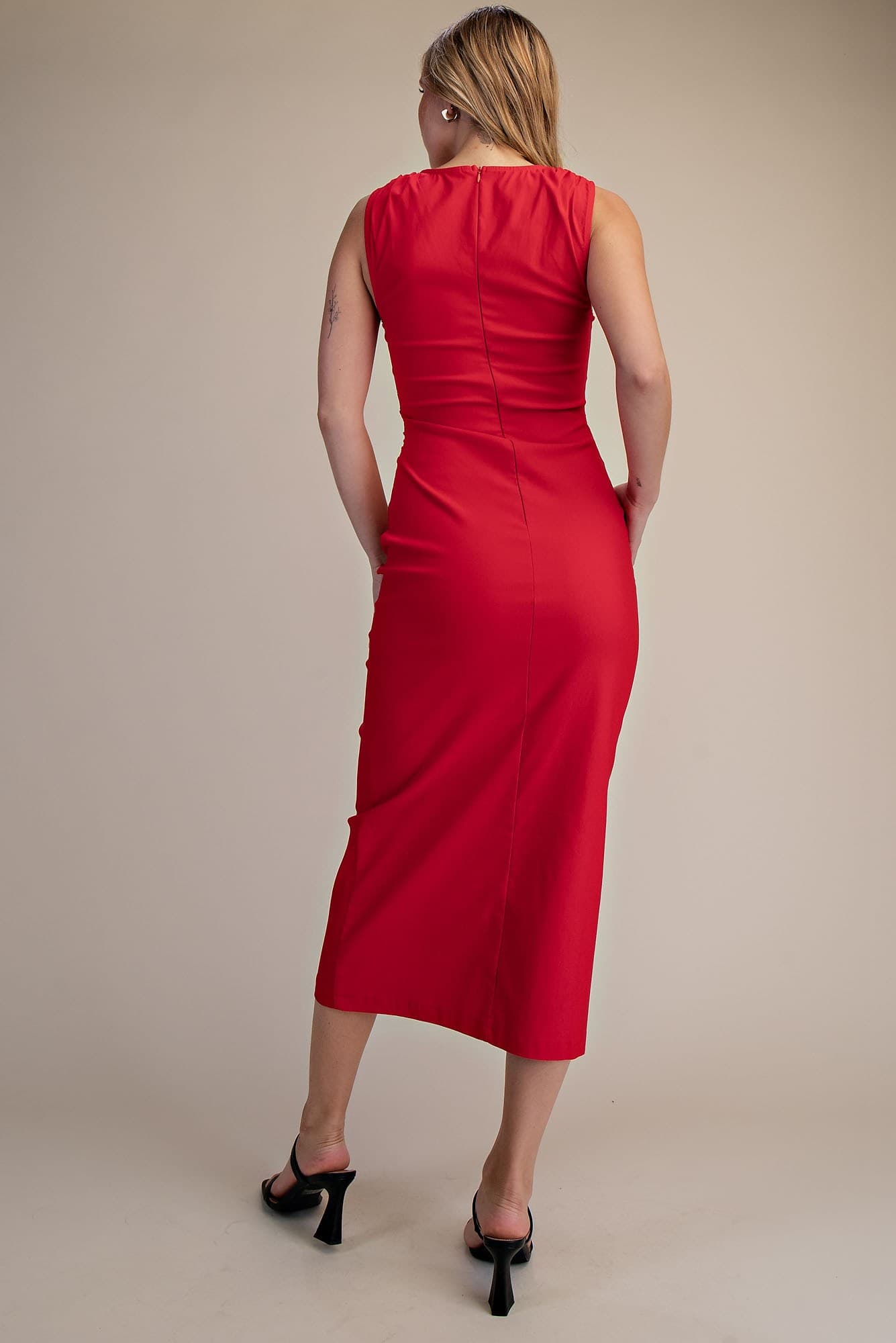 GD8748 - RED