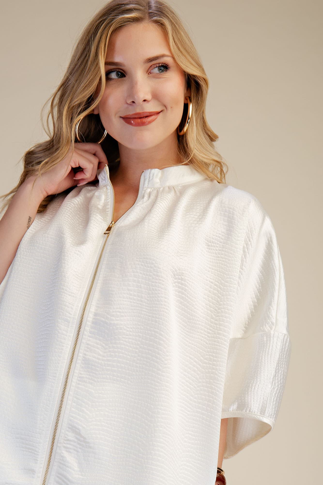 GT9713 - IVORY