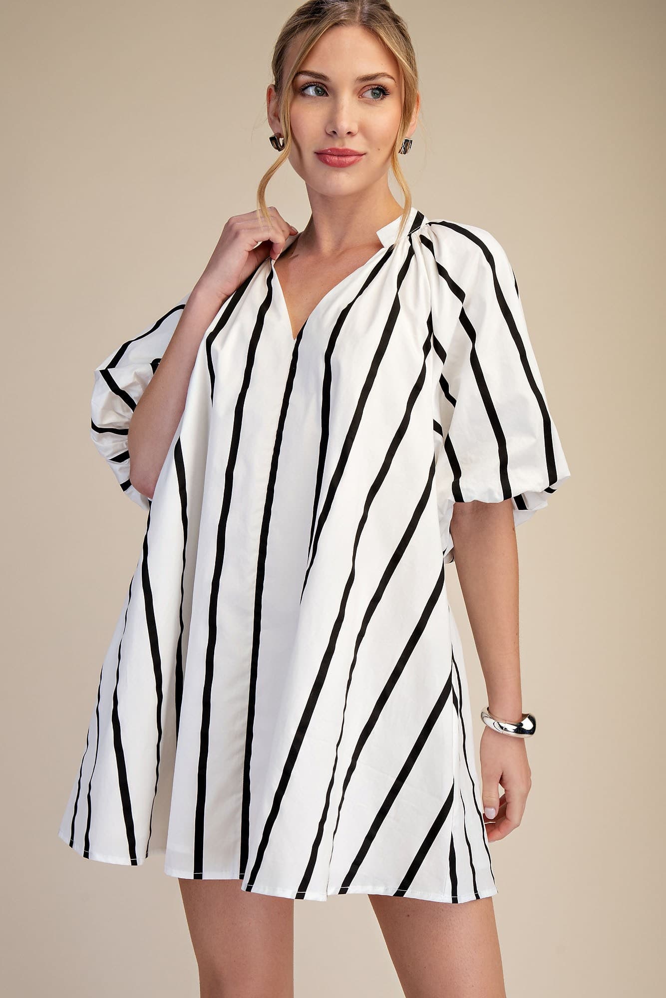 GD8890 - WHITE