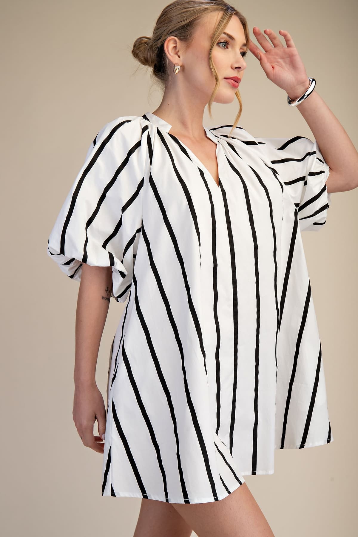 GD8890 - WHITE
