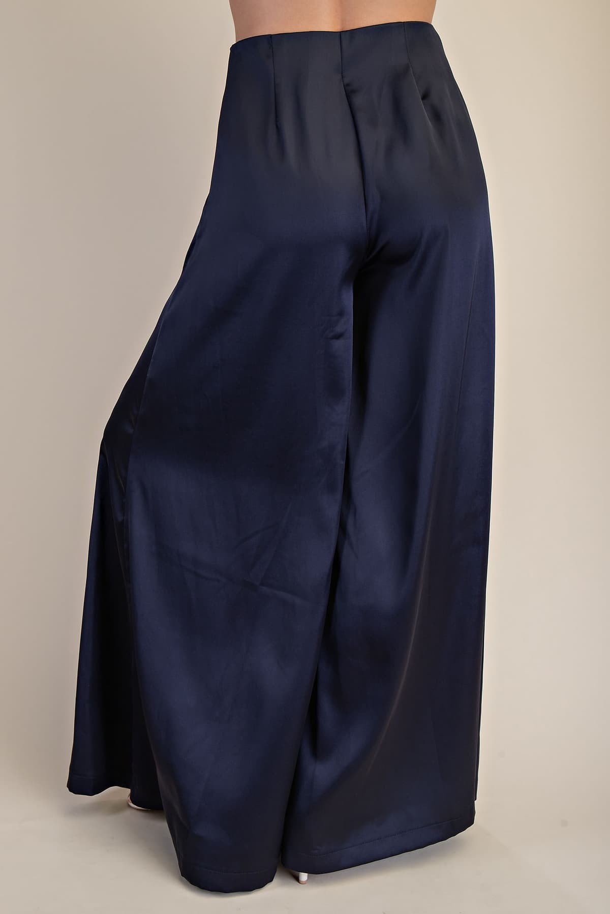 GP9711 - NAVY