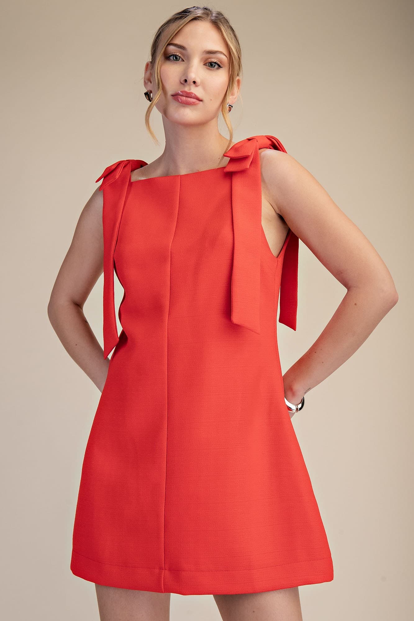 GD8956 - RED