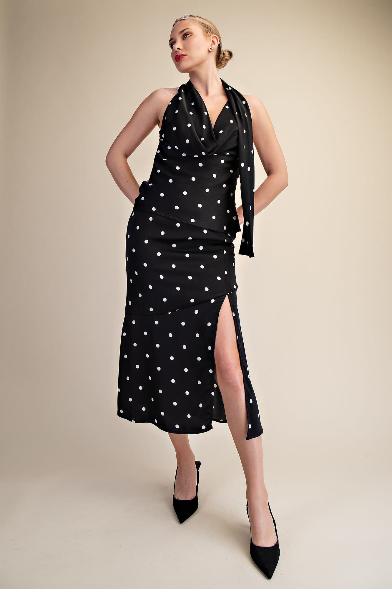 GS9869 - BLACK