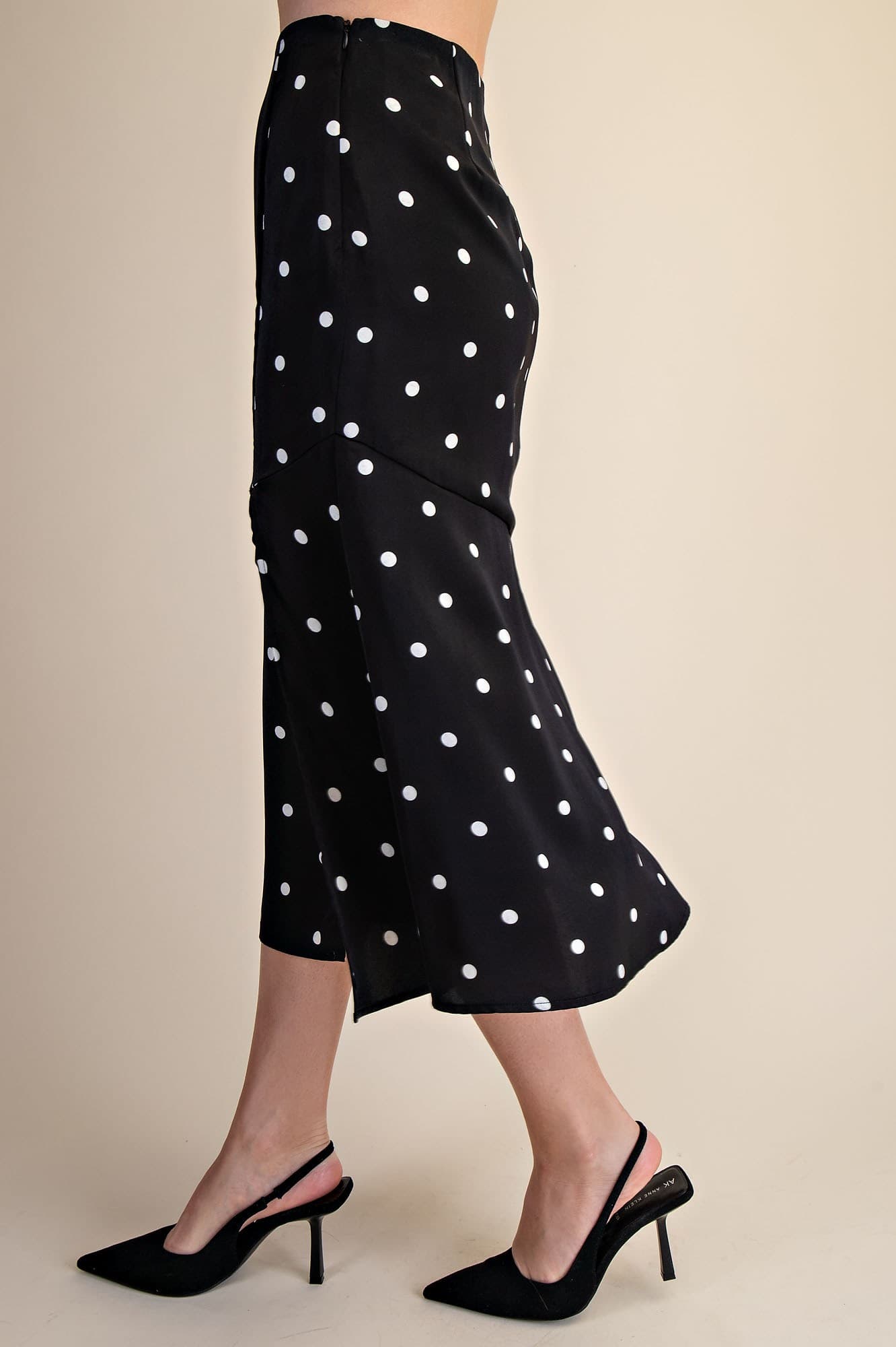 GS9869 - BLACK