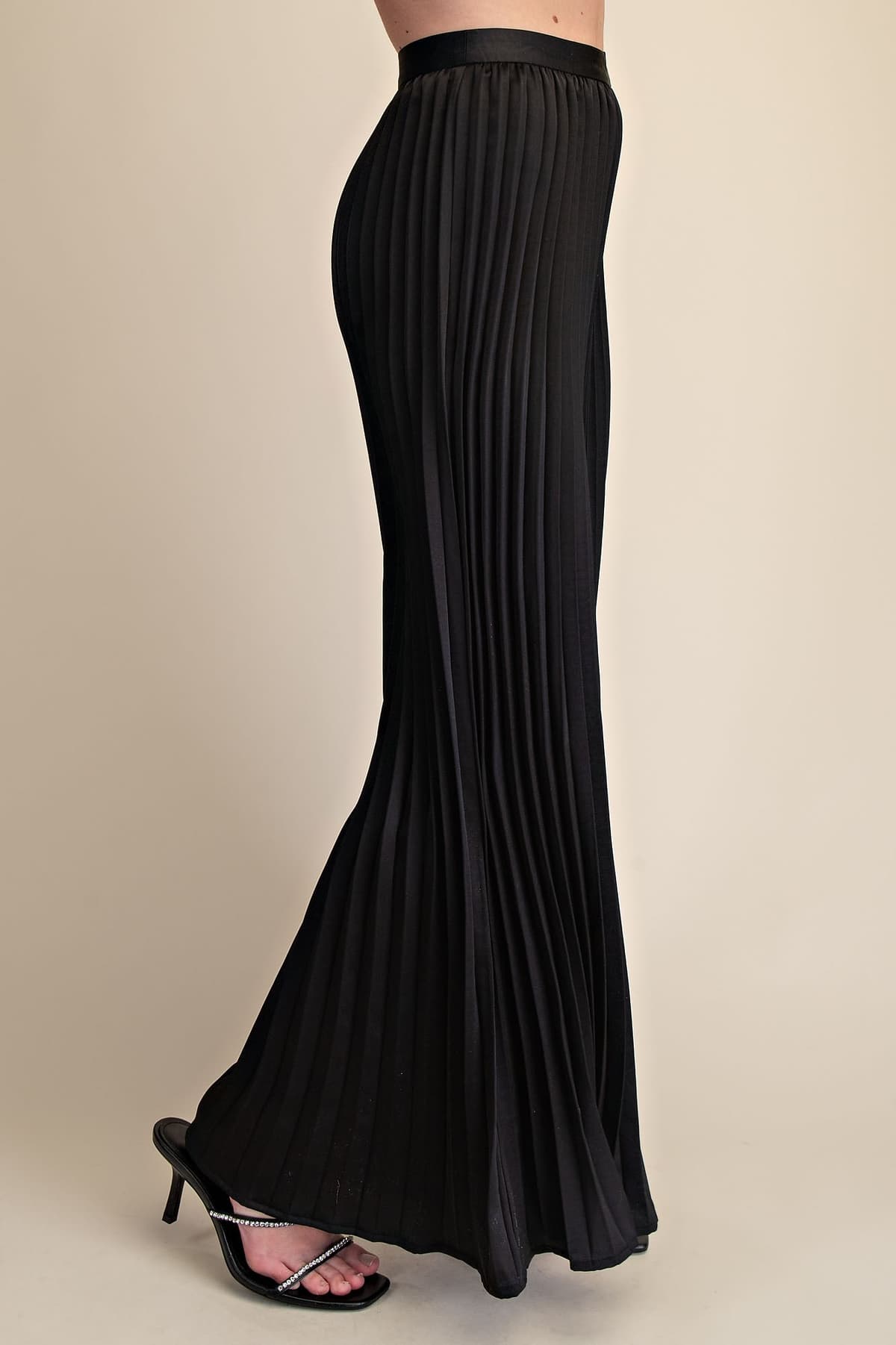 GP9948 - BLACK