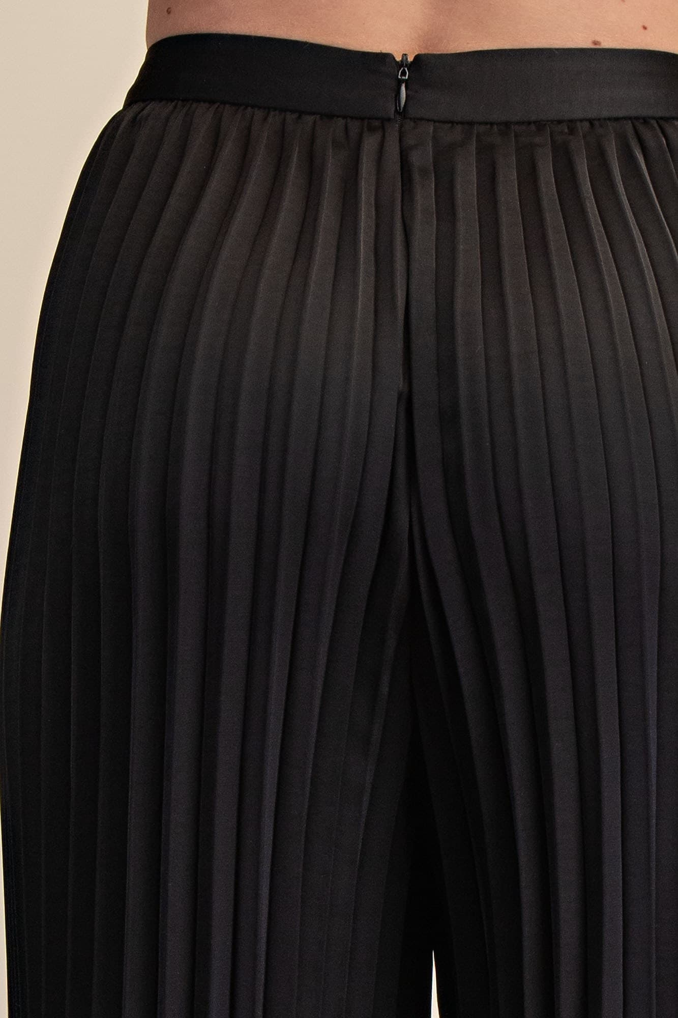 GP9948 - BLACK