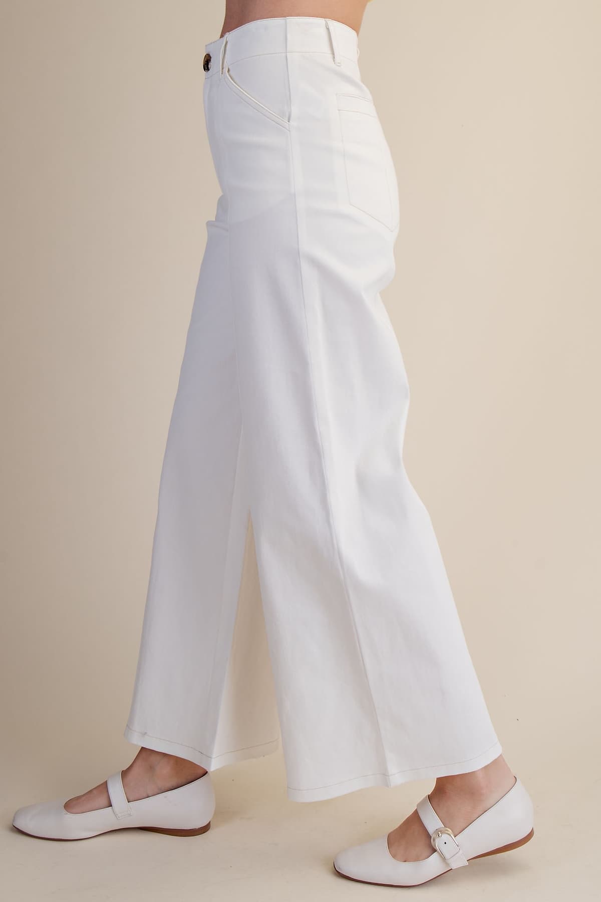 P8037 - IVORY