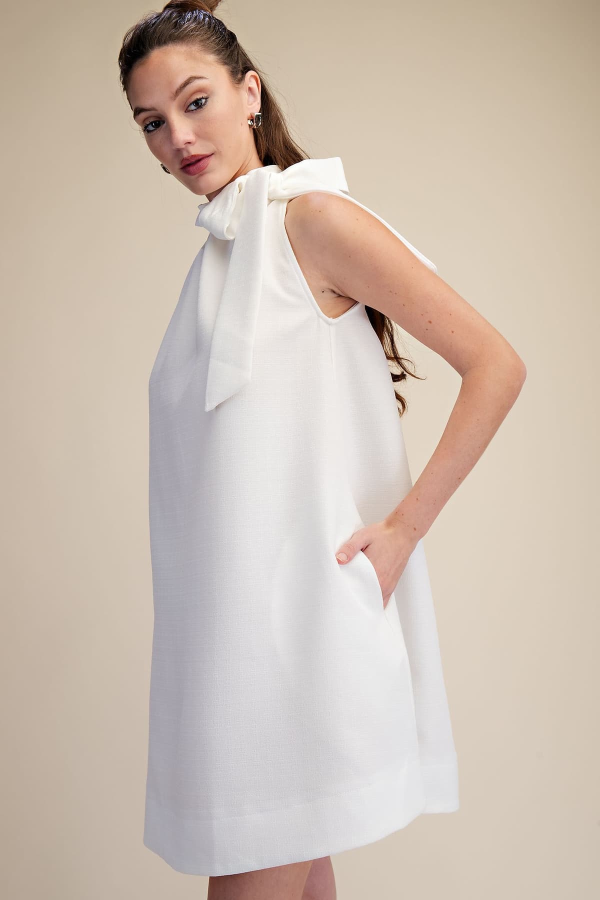 D8032 - WHITE