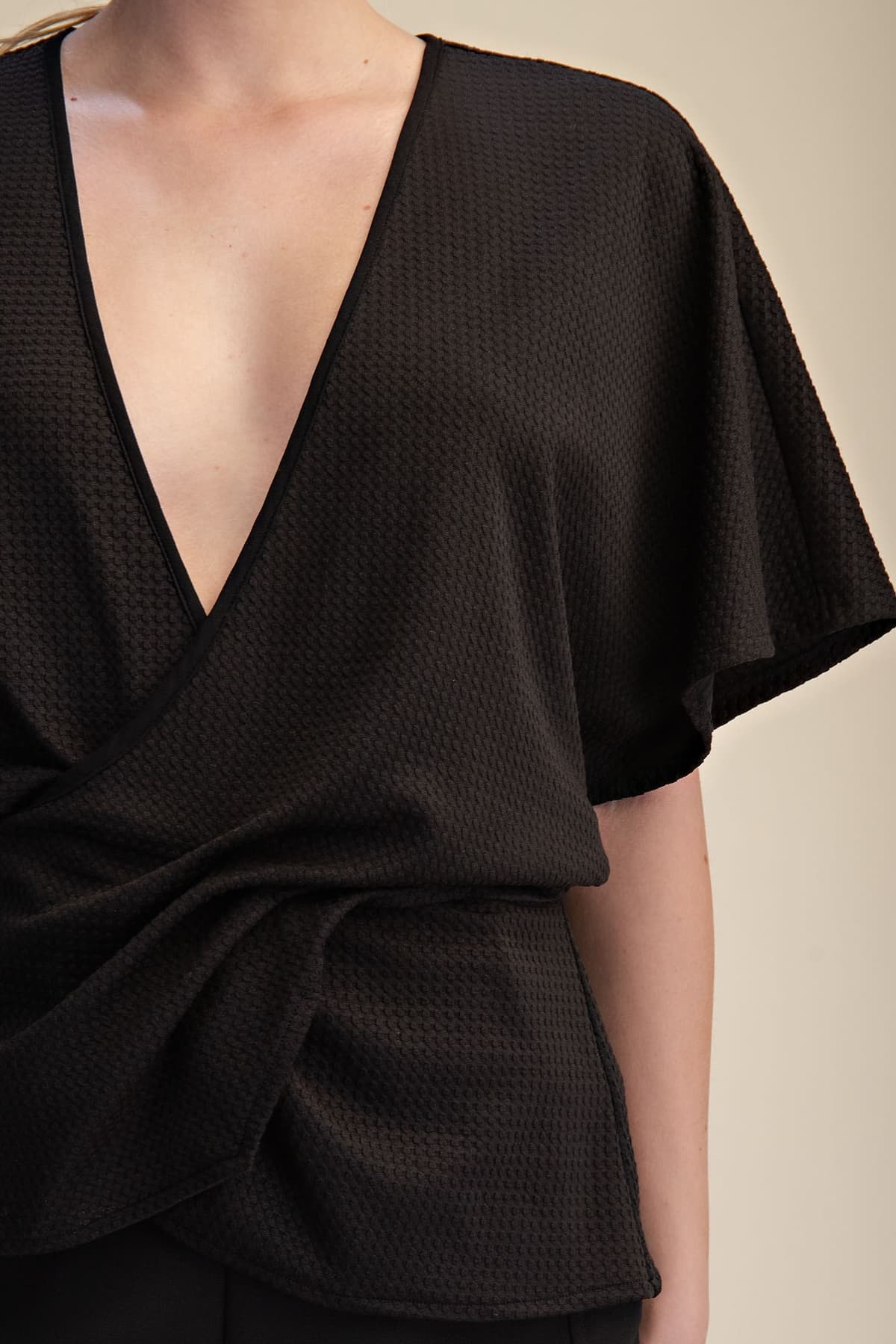 T9029 - BLACK