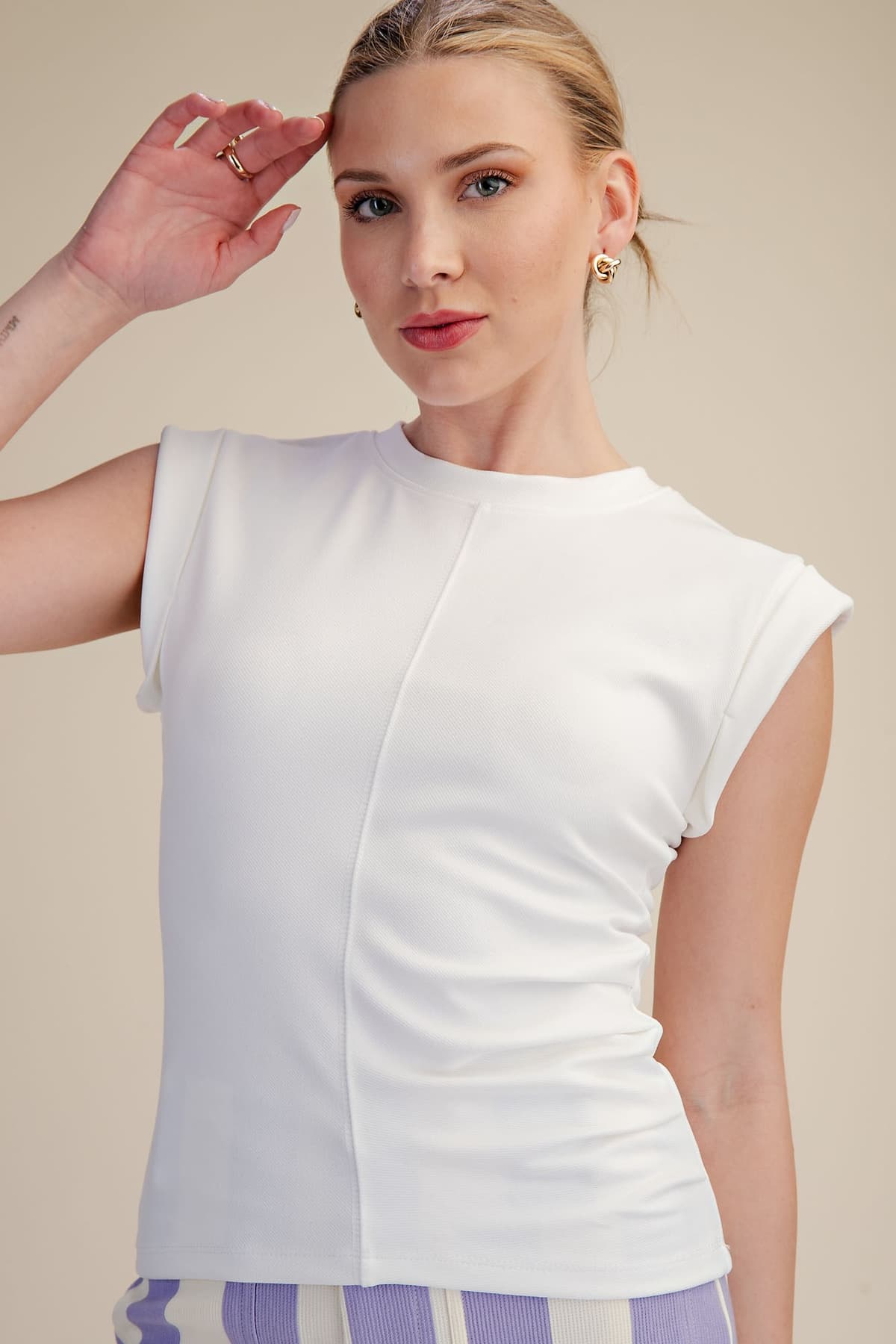 T9060 - WHITE