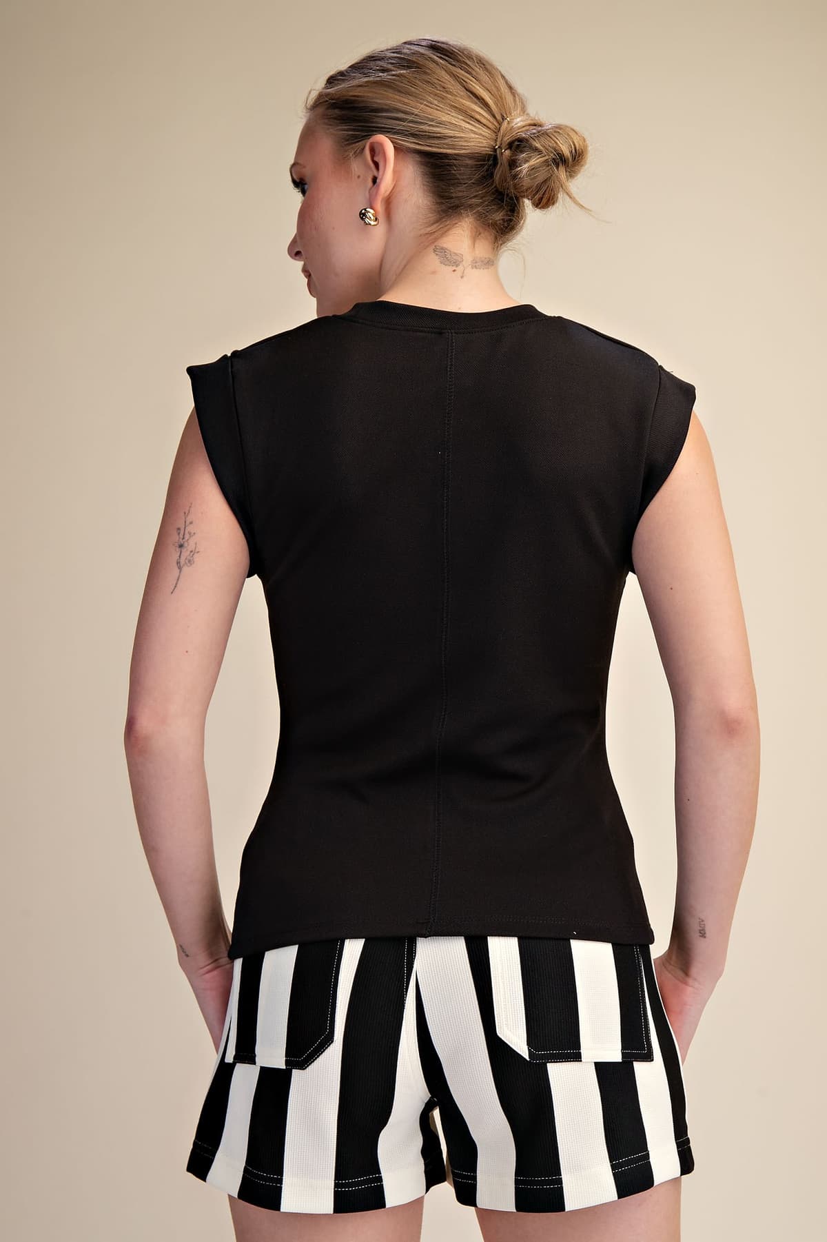 T9060 - BLACK