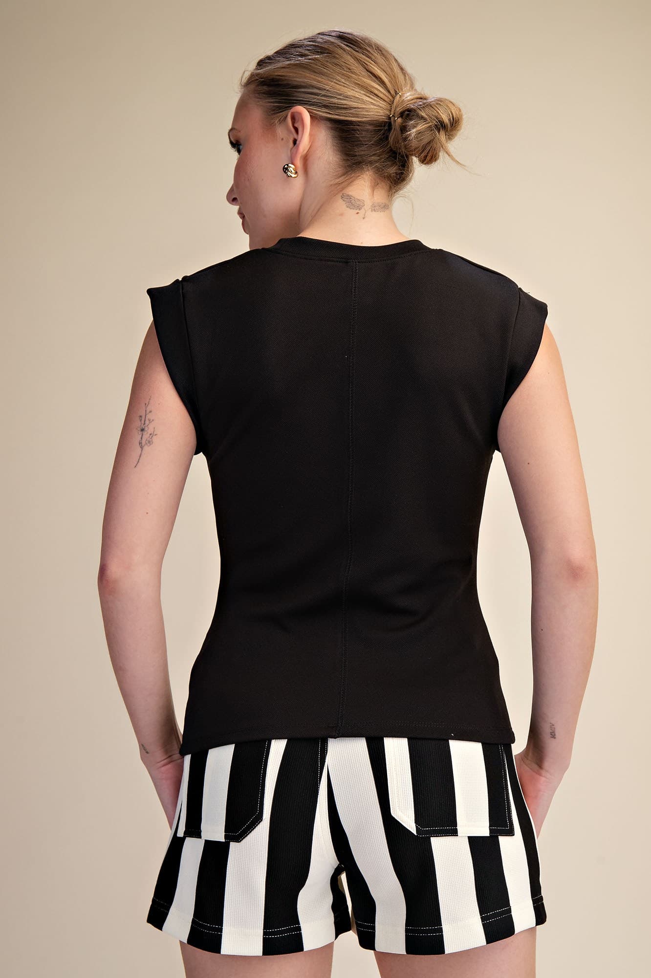 T9060 - BLACK