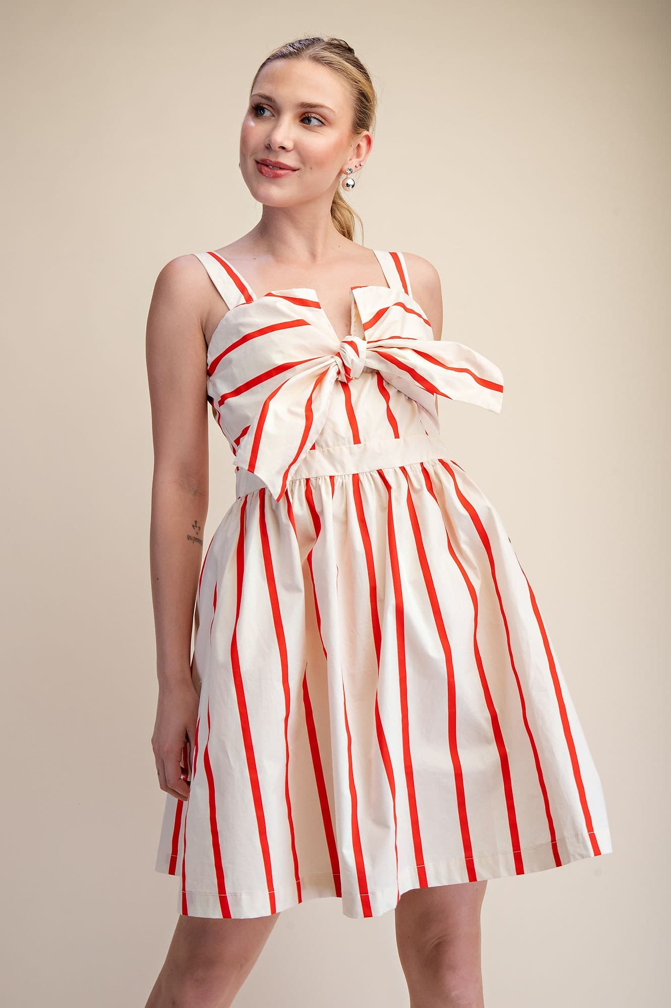 D8055 - RED