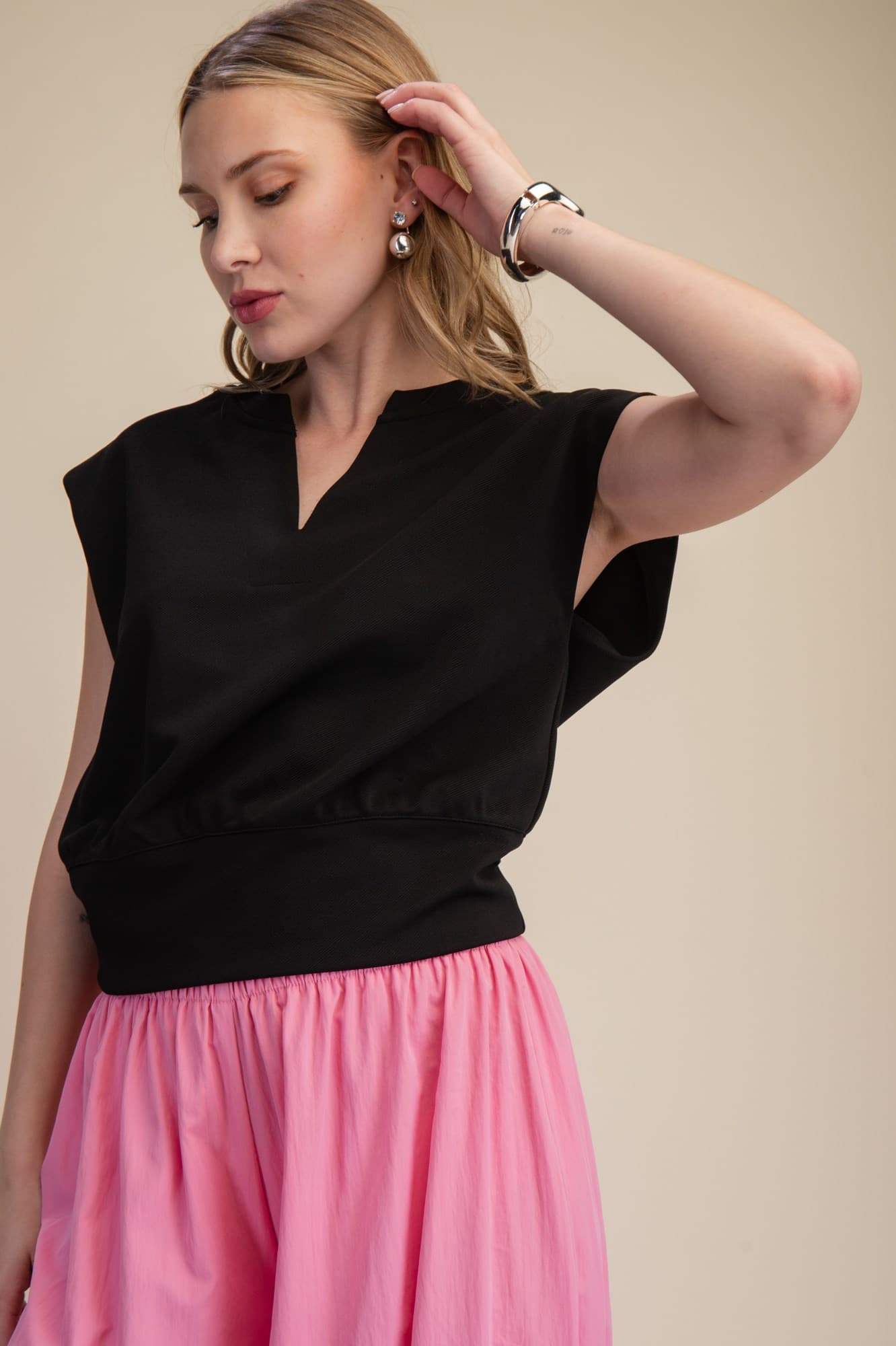 T9045 - BLACK