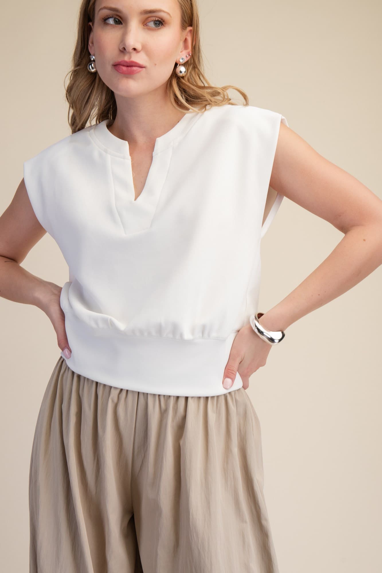 T9045 - WHITE