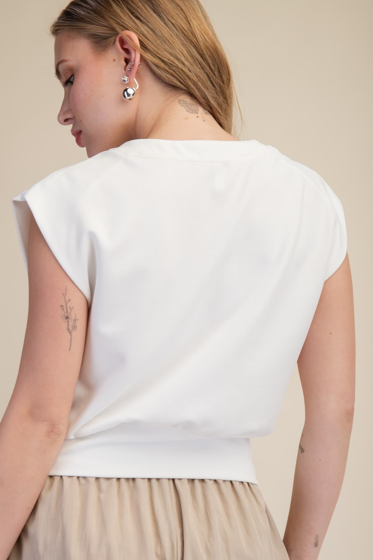 T9045 - WHITE