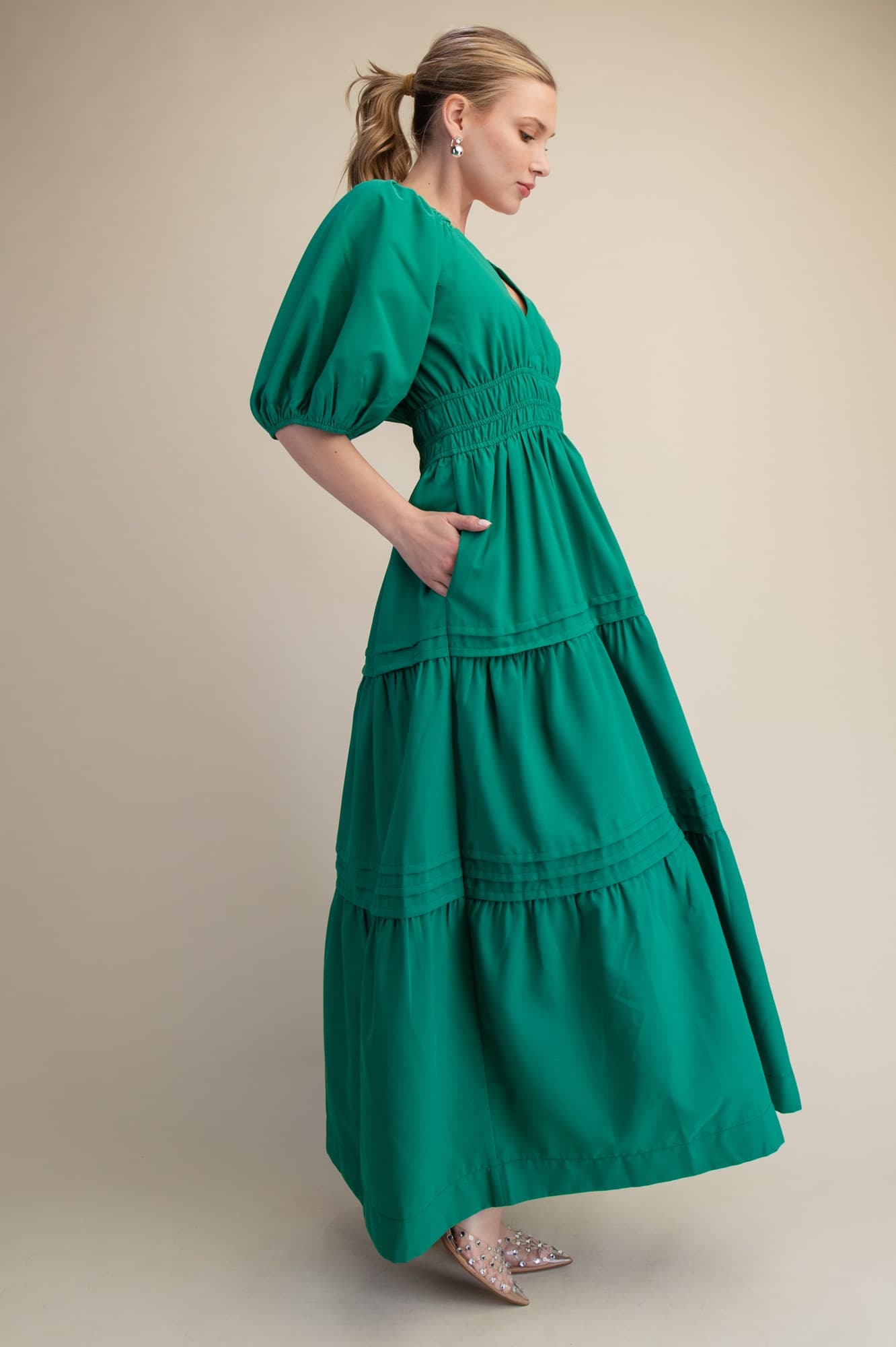 D9043 - KELLY GREEN