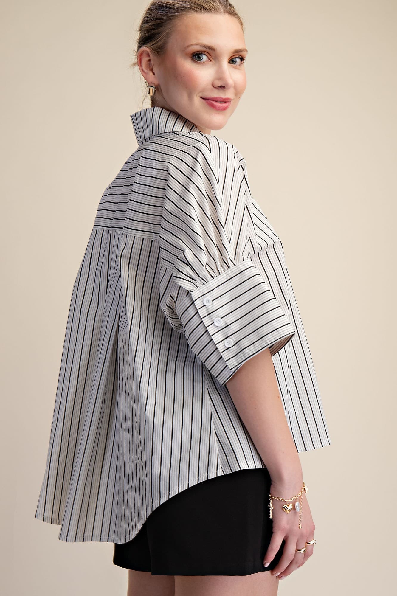 T8097 - WHITE/BLACK