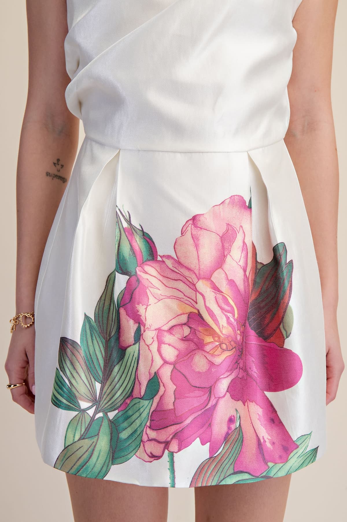 D9021 - WHITE