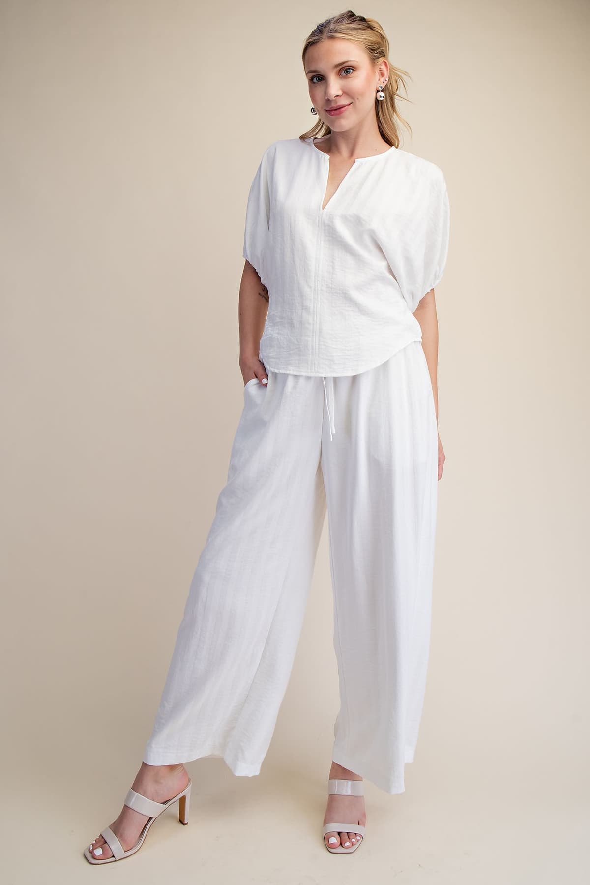 T8112 - WHITE