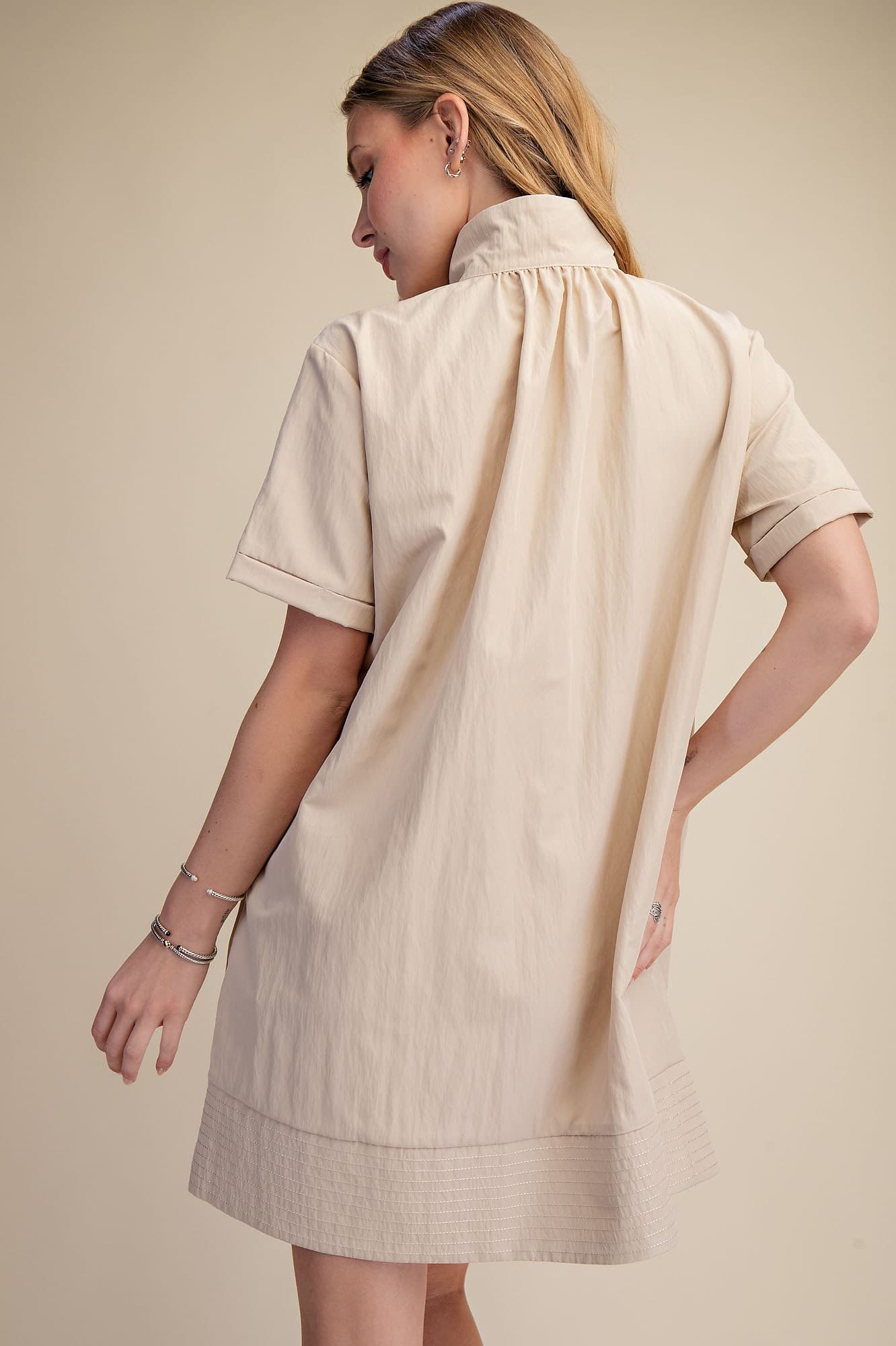 D8123 - TAUPE