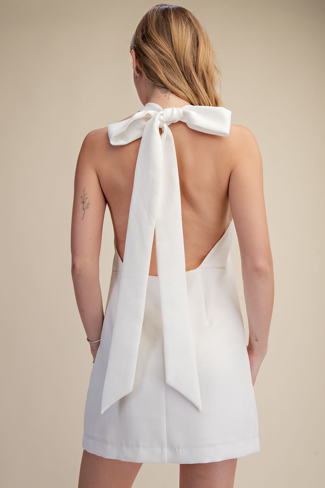 D9093 - WHITE