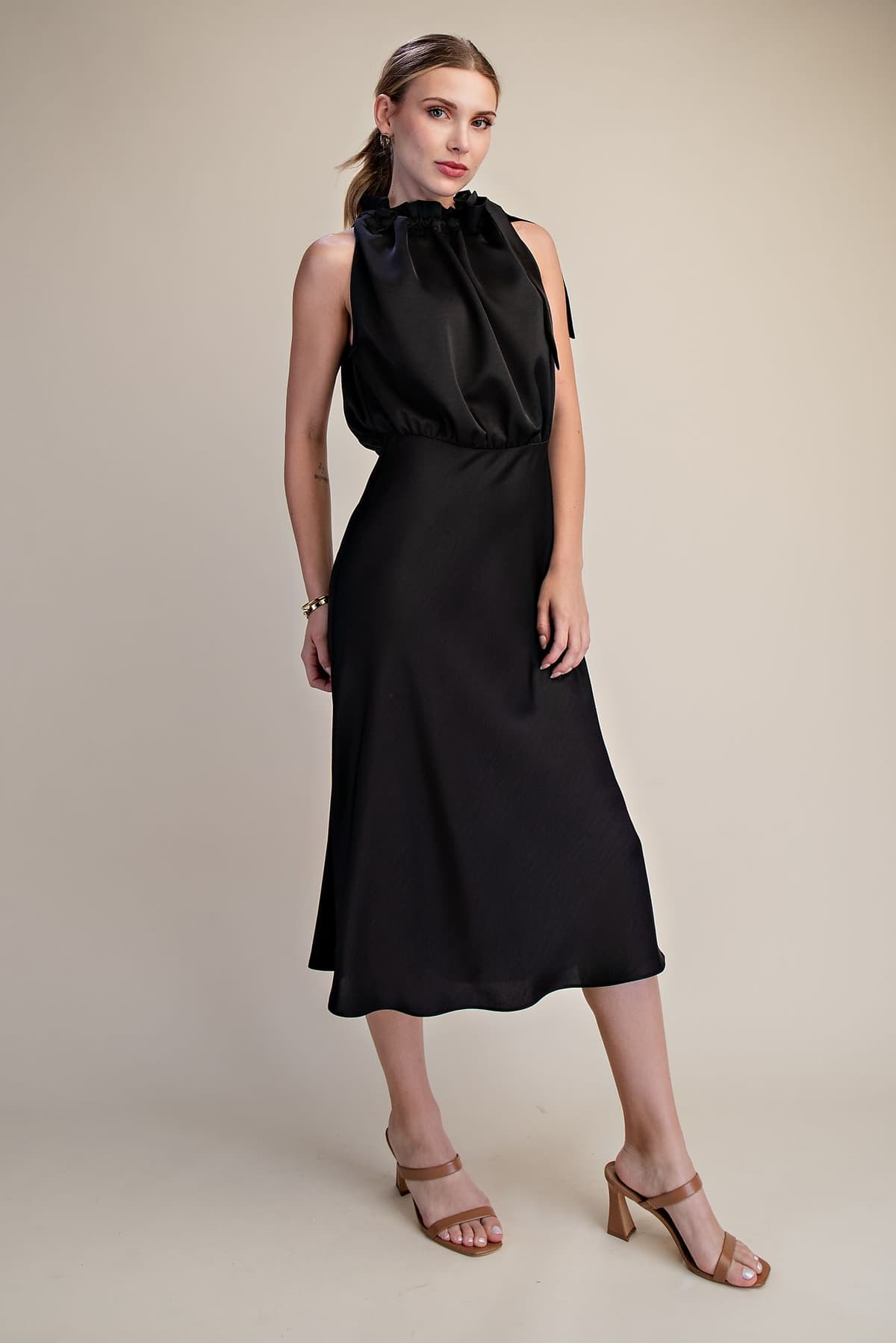 D8145 - BLACK