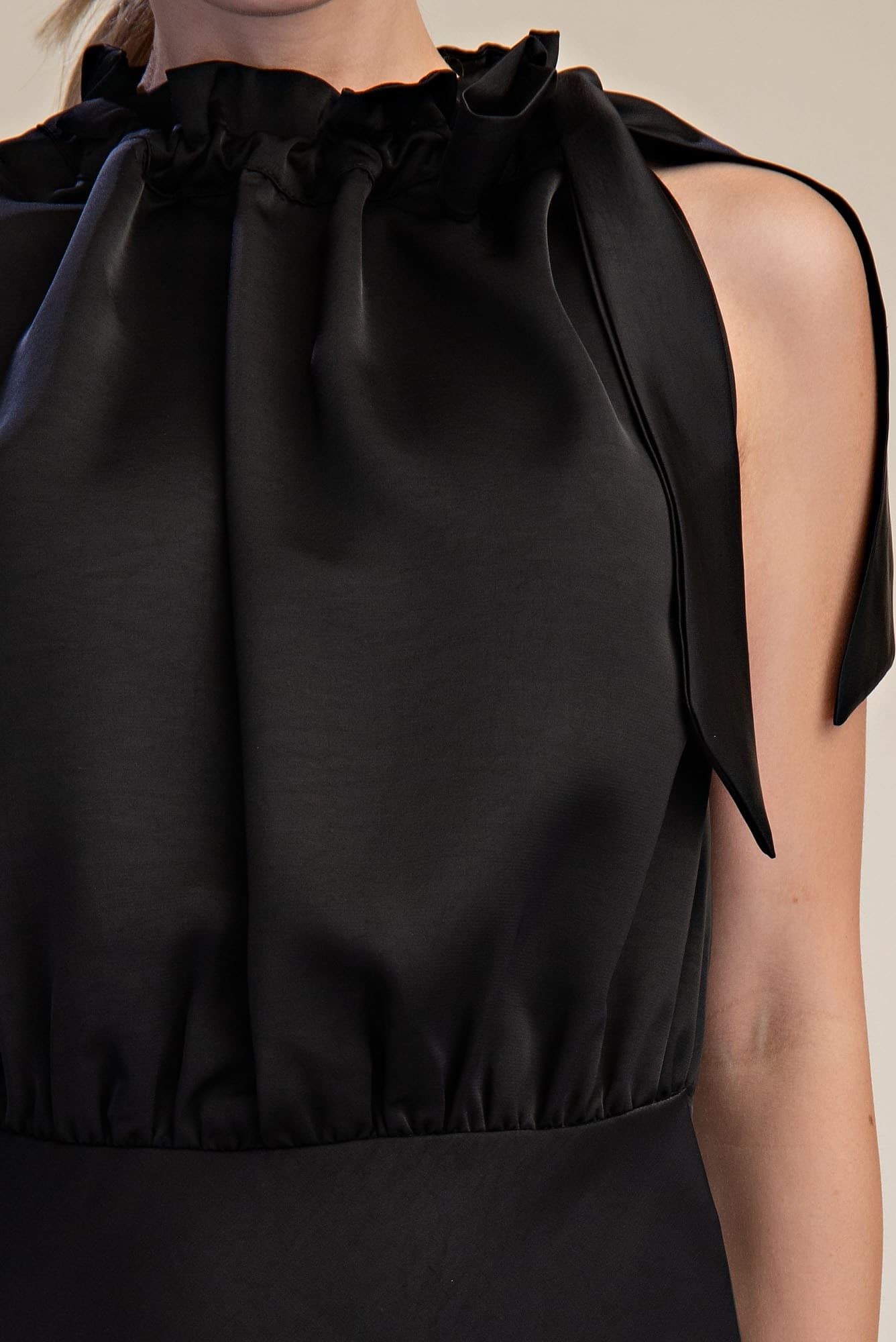 D8145 - BLACK