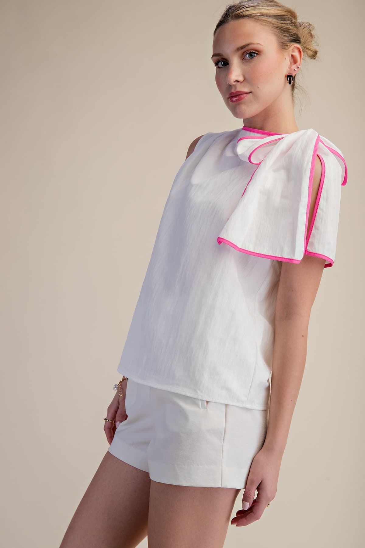 T8113 - WHITE