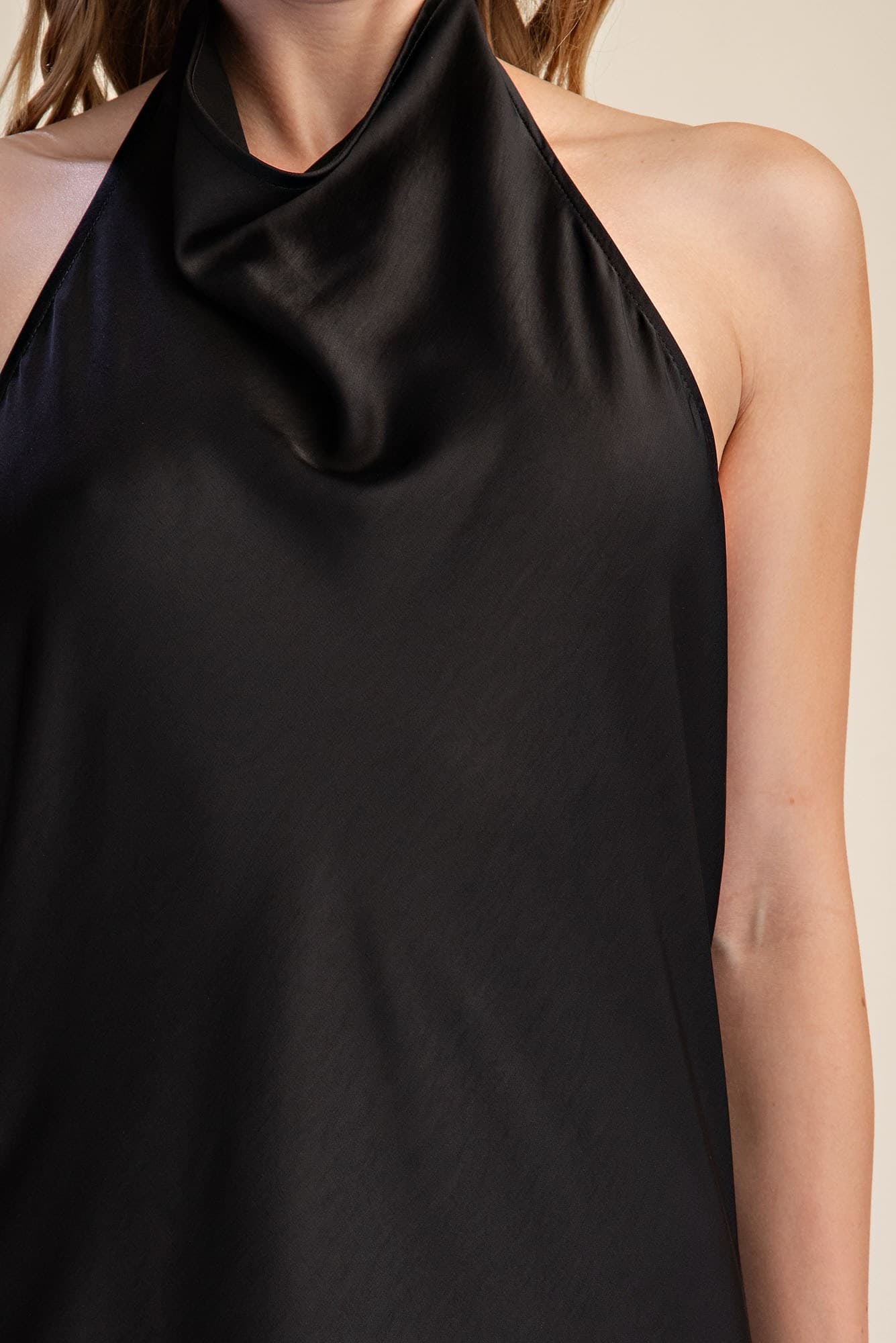 D8132 - BLACK