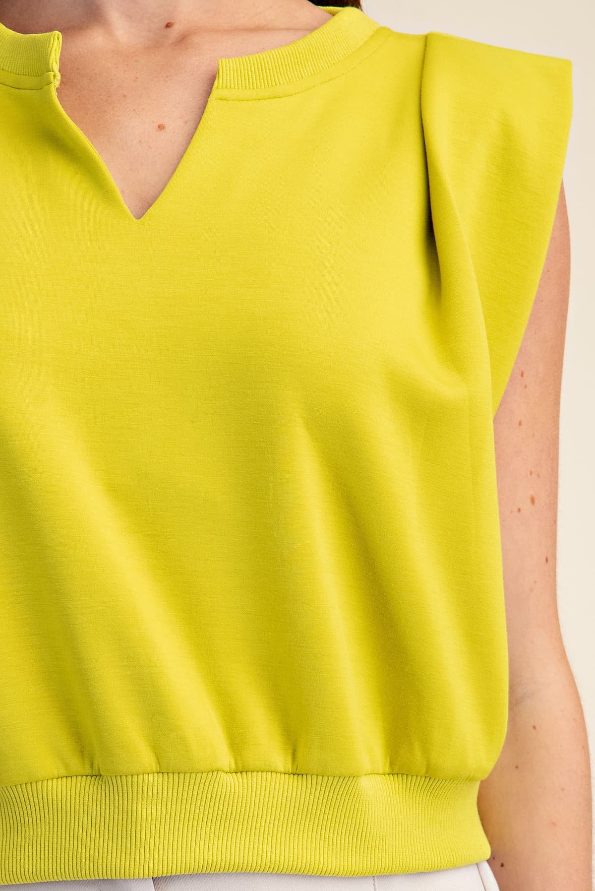 T9139 - CHARTREUSE