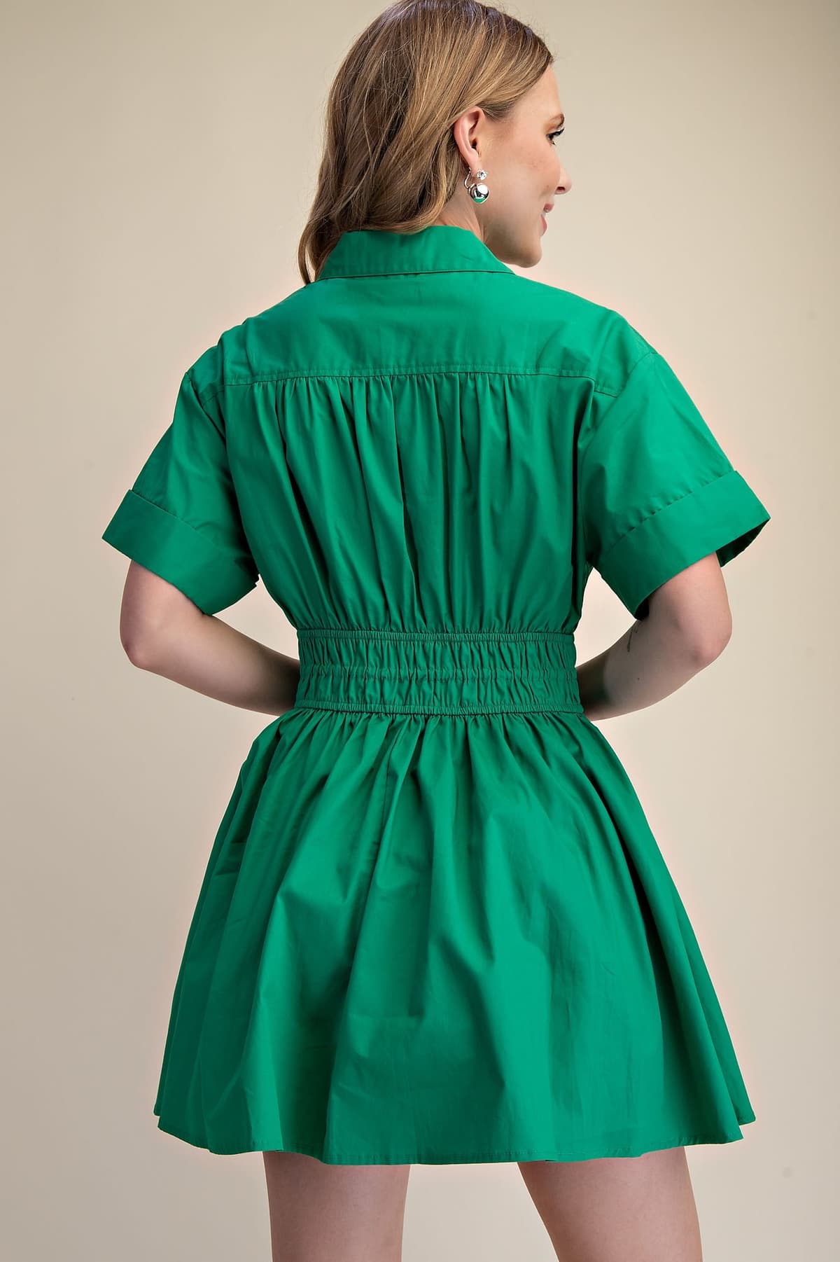 D8152 - KELLY GREEN