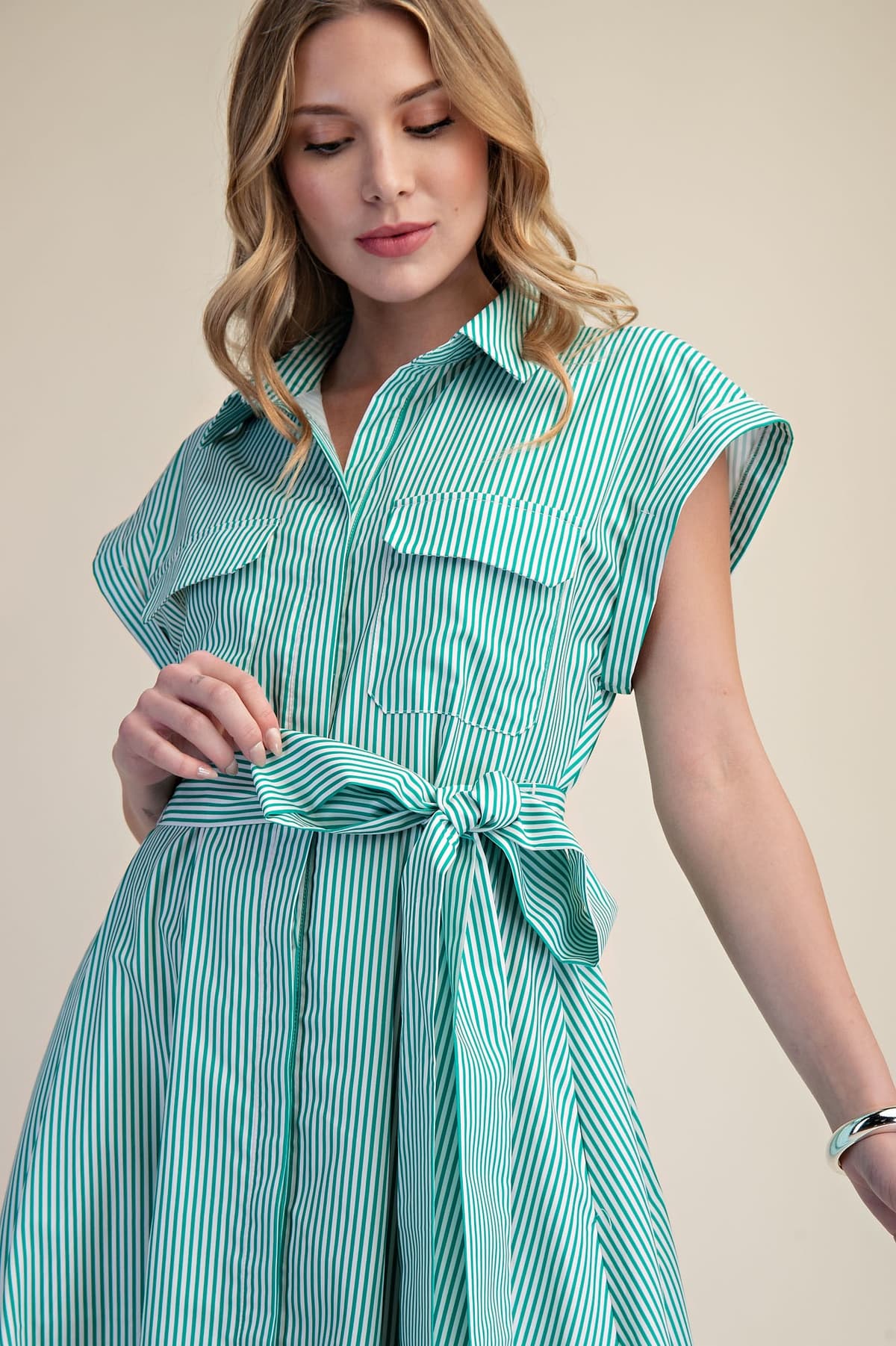D9085 - KELLY GREEN