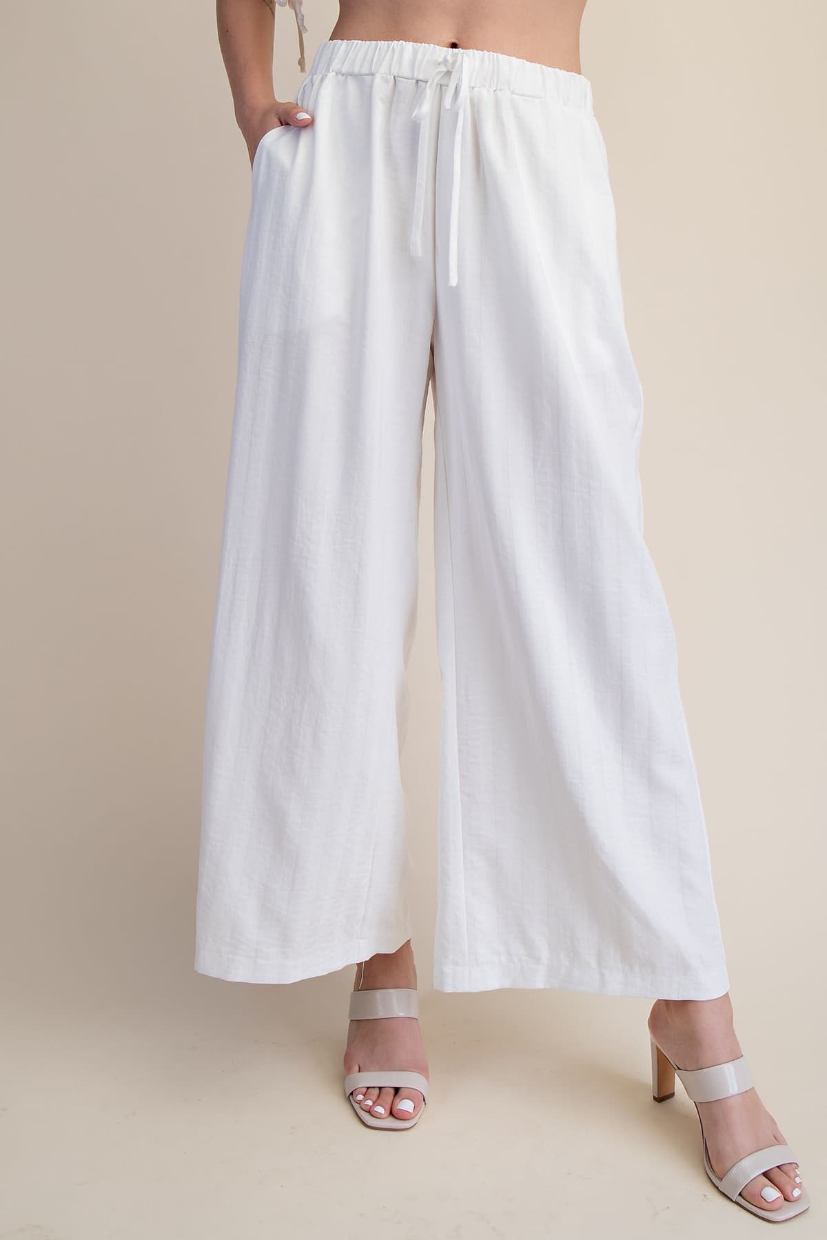P8155 - WHITE