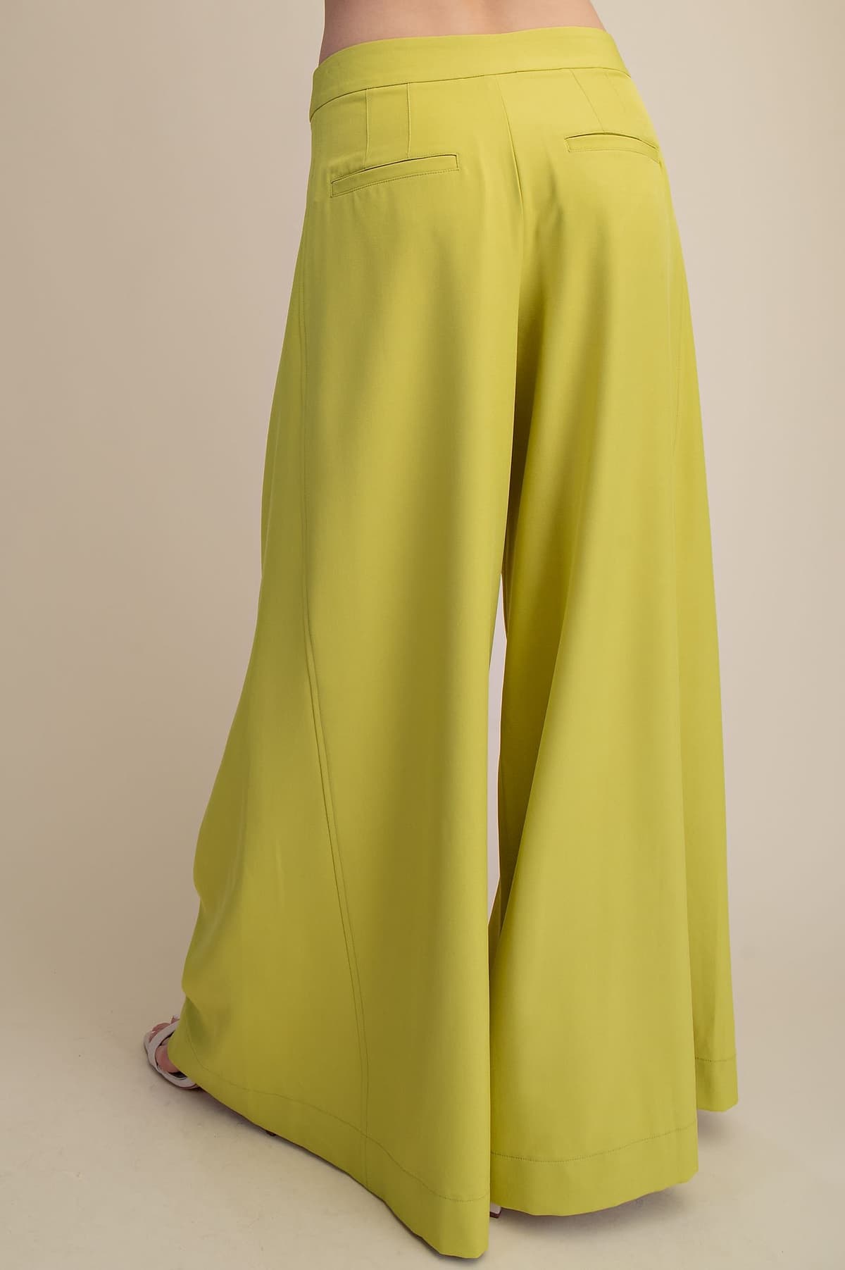 P9125 - CHARTREUSE
