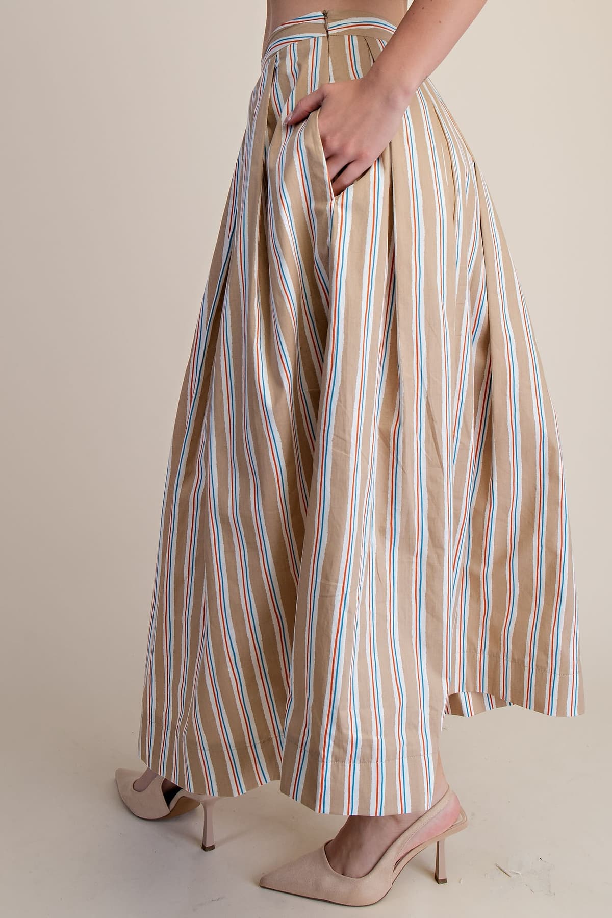 S8194 - TAUPE