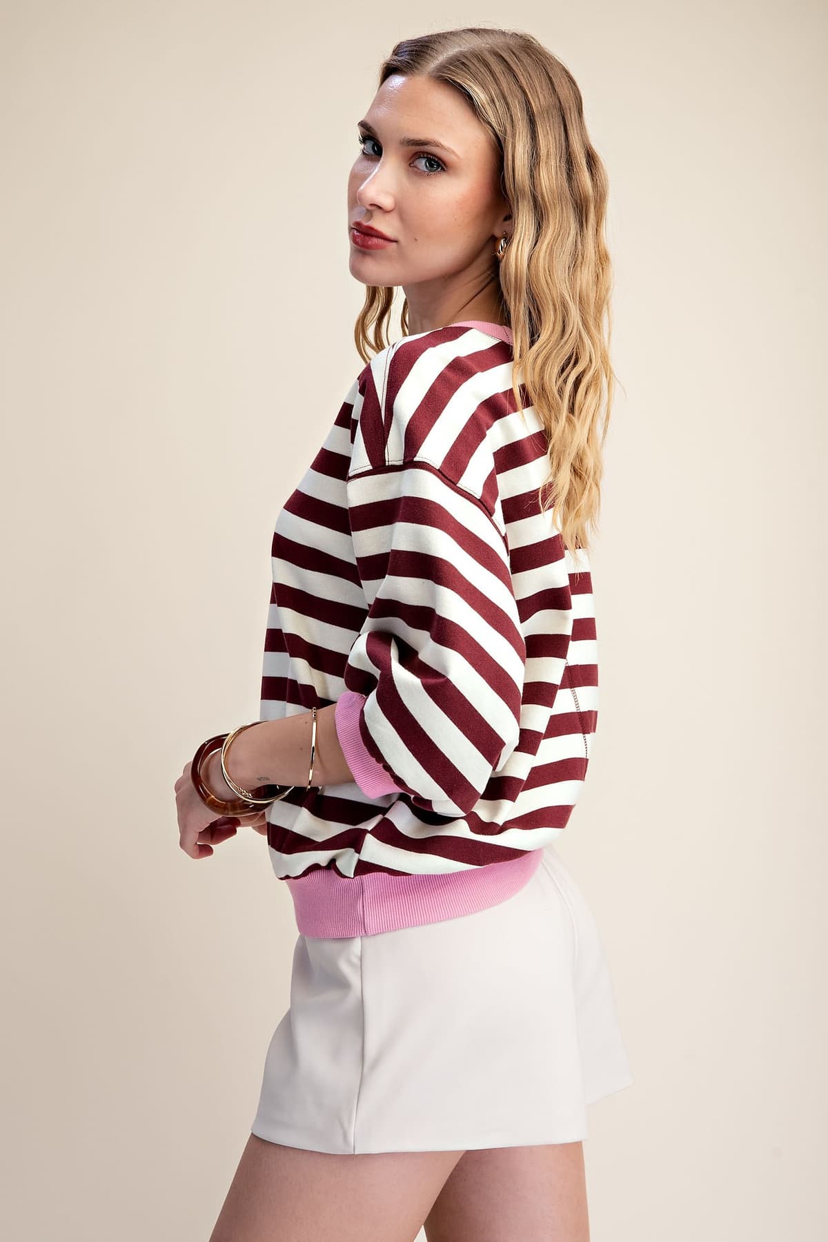 T8220 - BURGUNDY