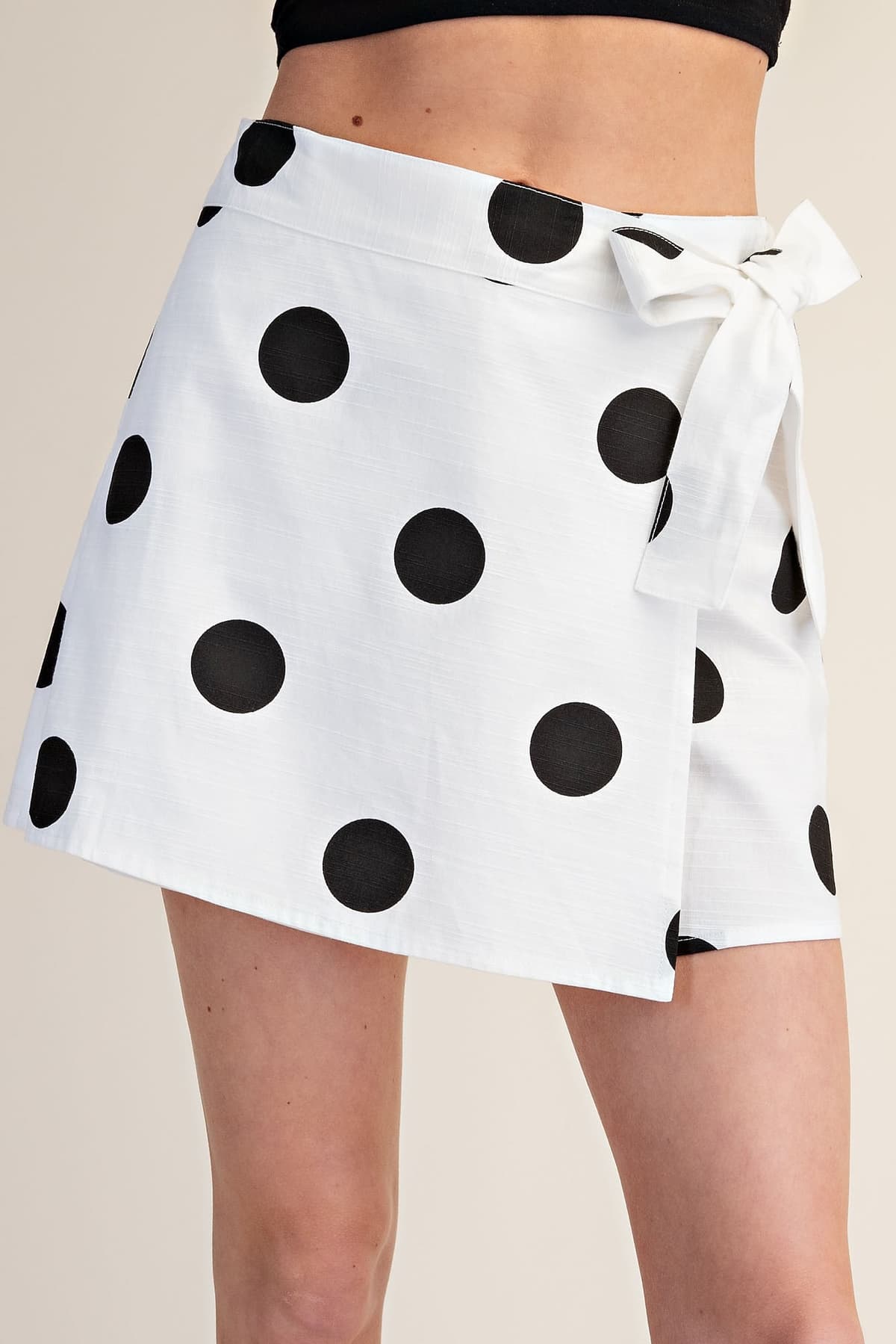 P8195 - WHITE