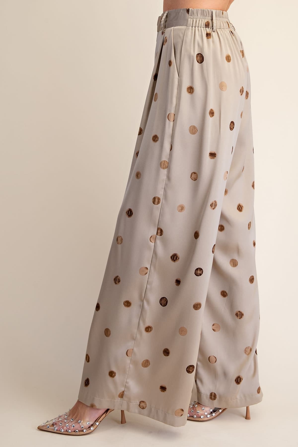 P8235 - TAUPE