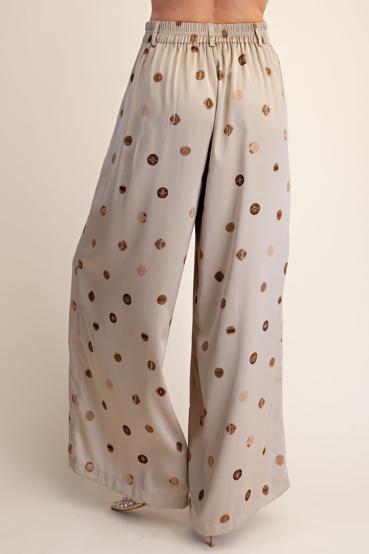P8235 - TAUPE