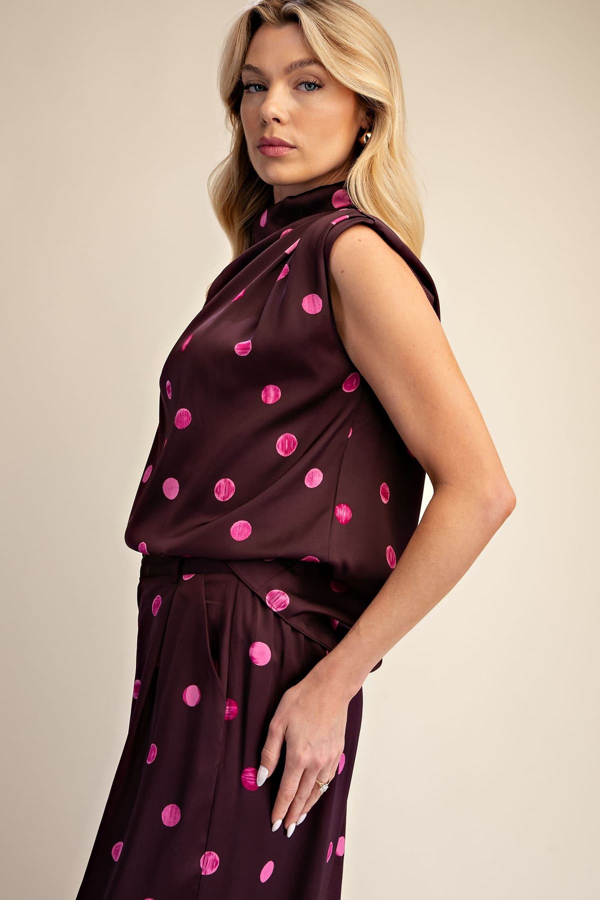 T8234 - PLUM