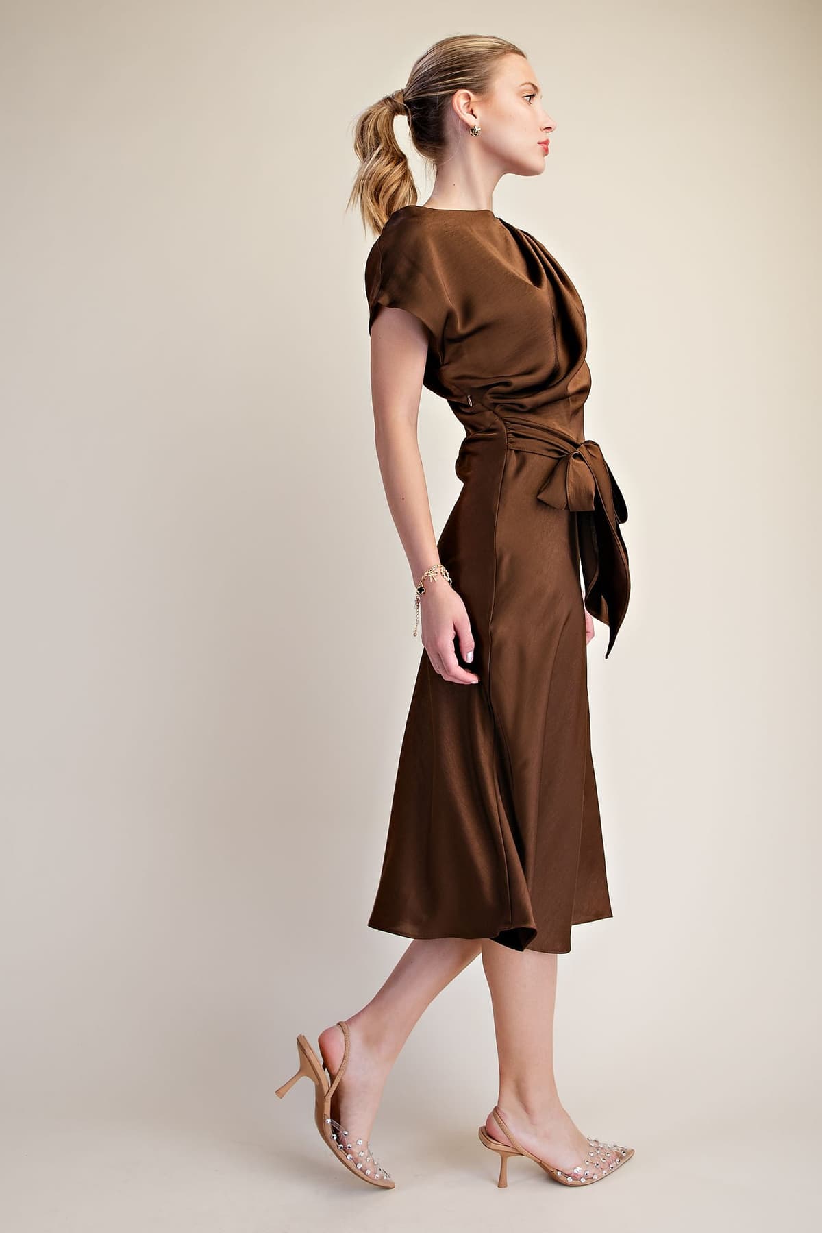 D8224 - BROWN