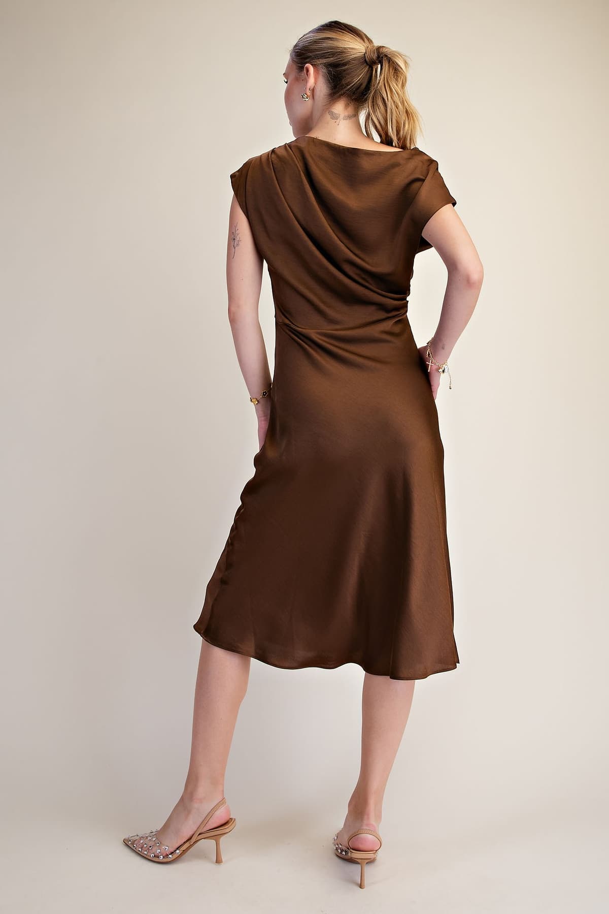 D8224 - BROWN