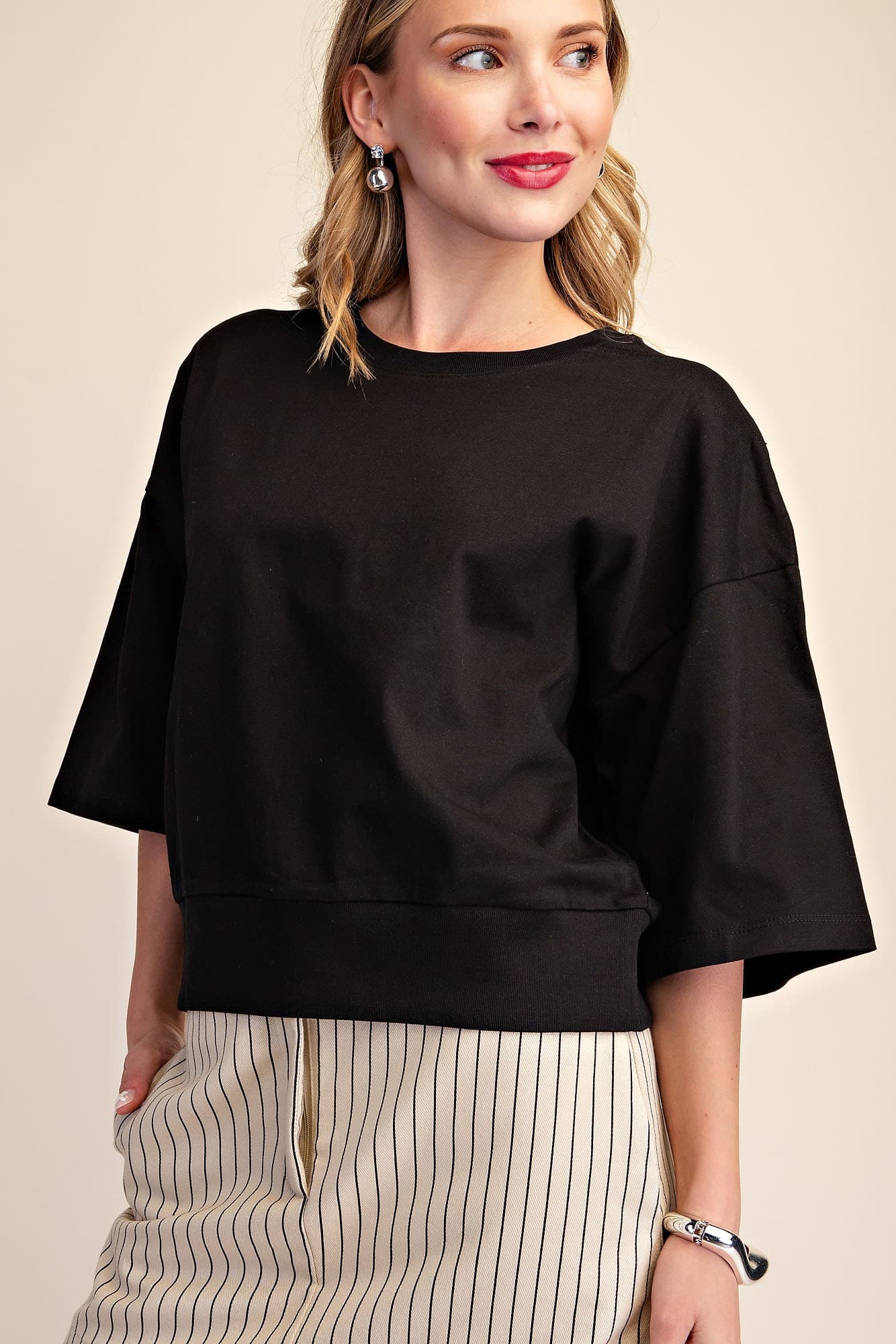 T8180 - BLACK