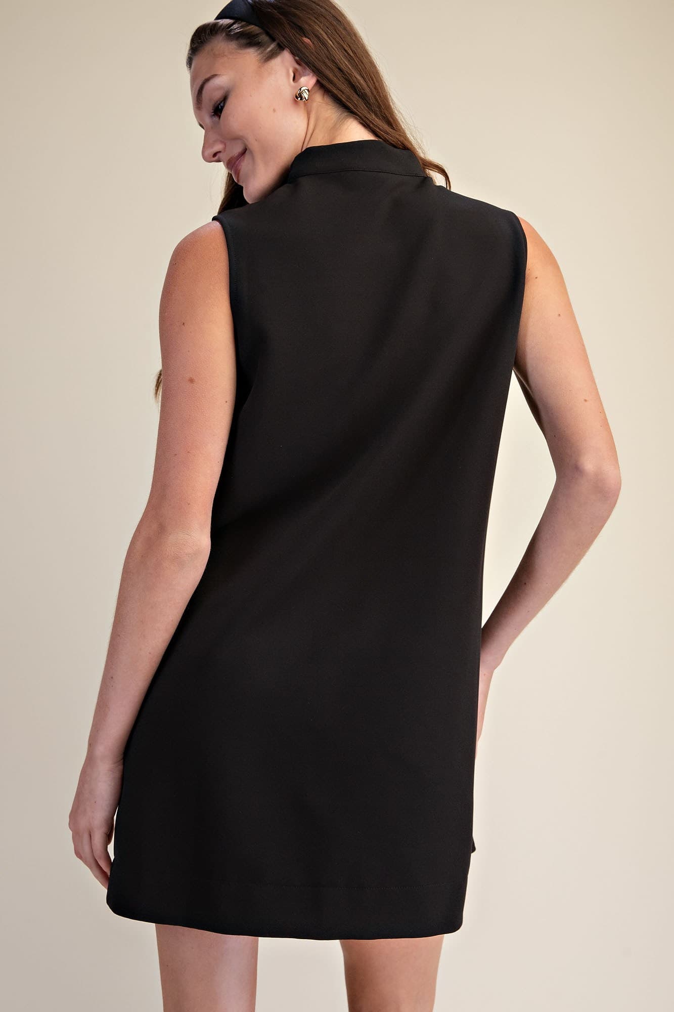 D8237 - BLACK
